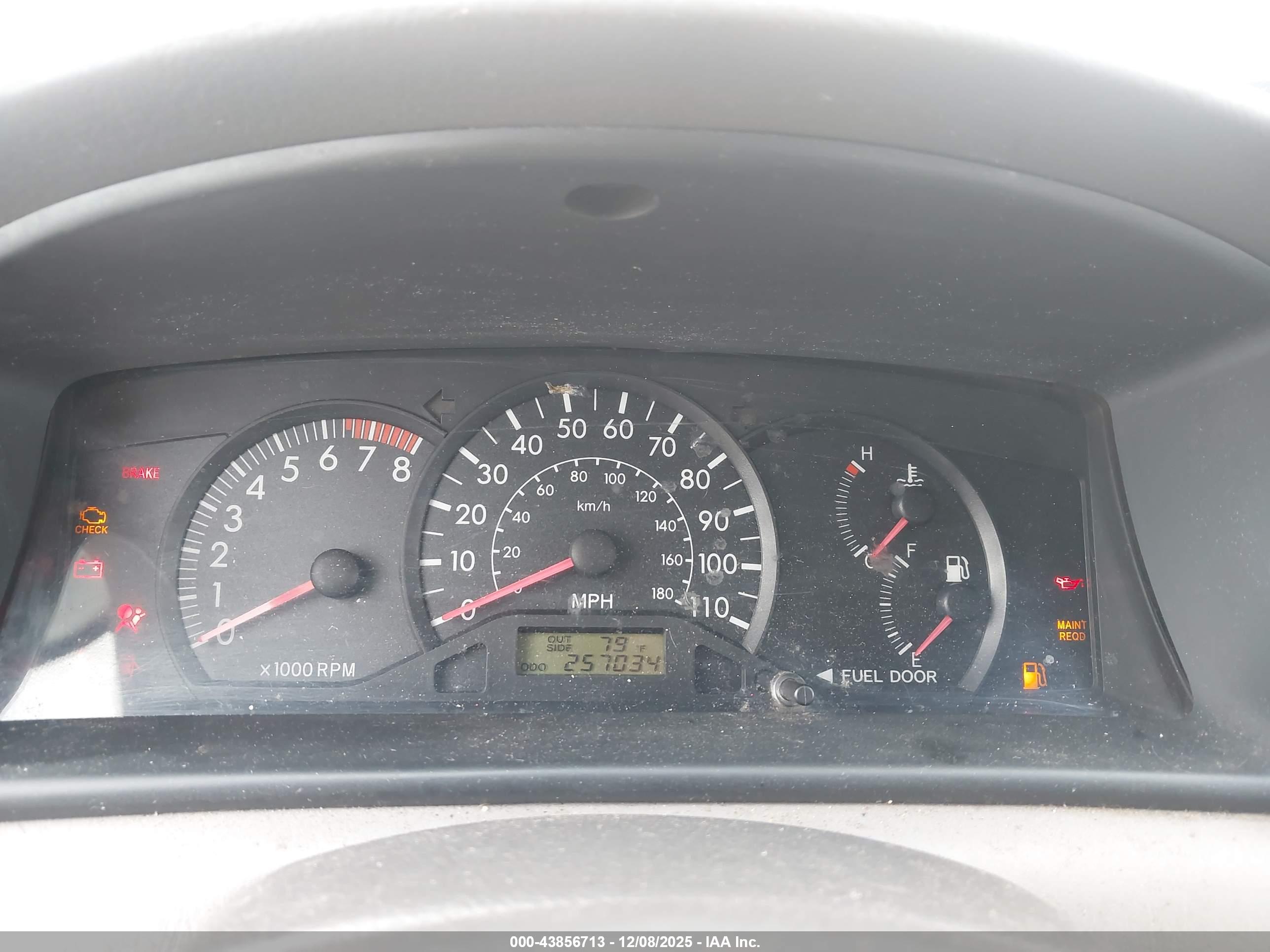 TOYOTA COROLLA image 7