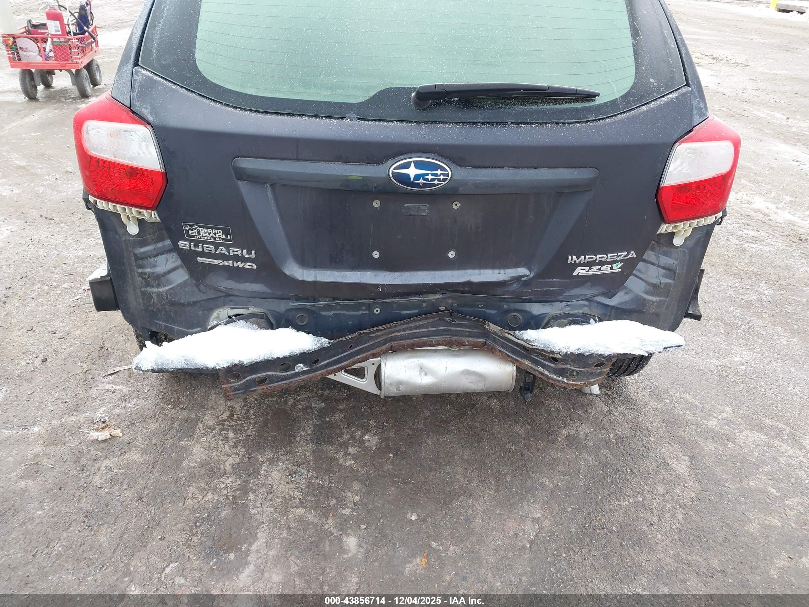 SUBARU IMPREZA image 6