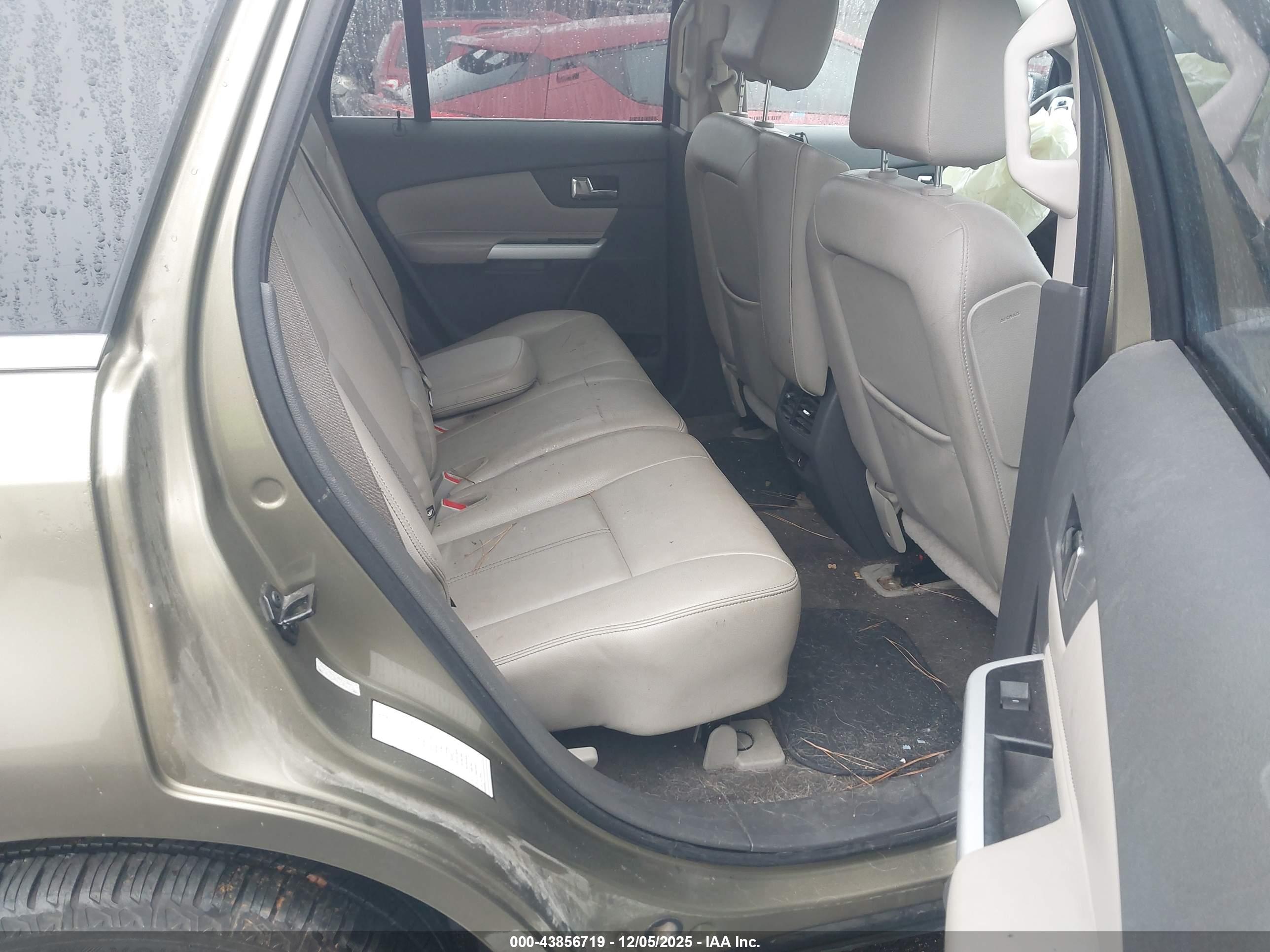 FORD EDGE image 8