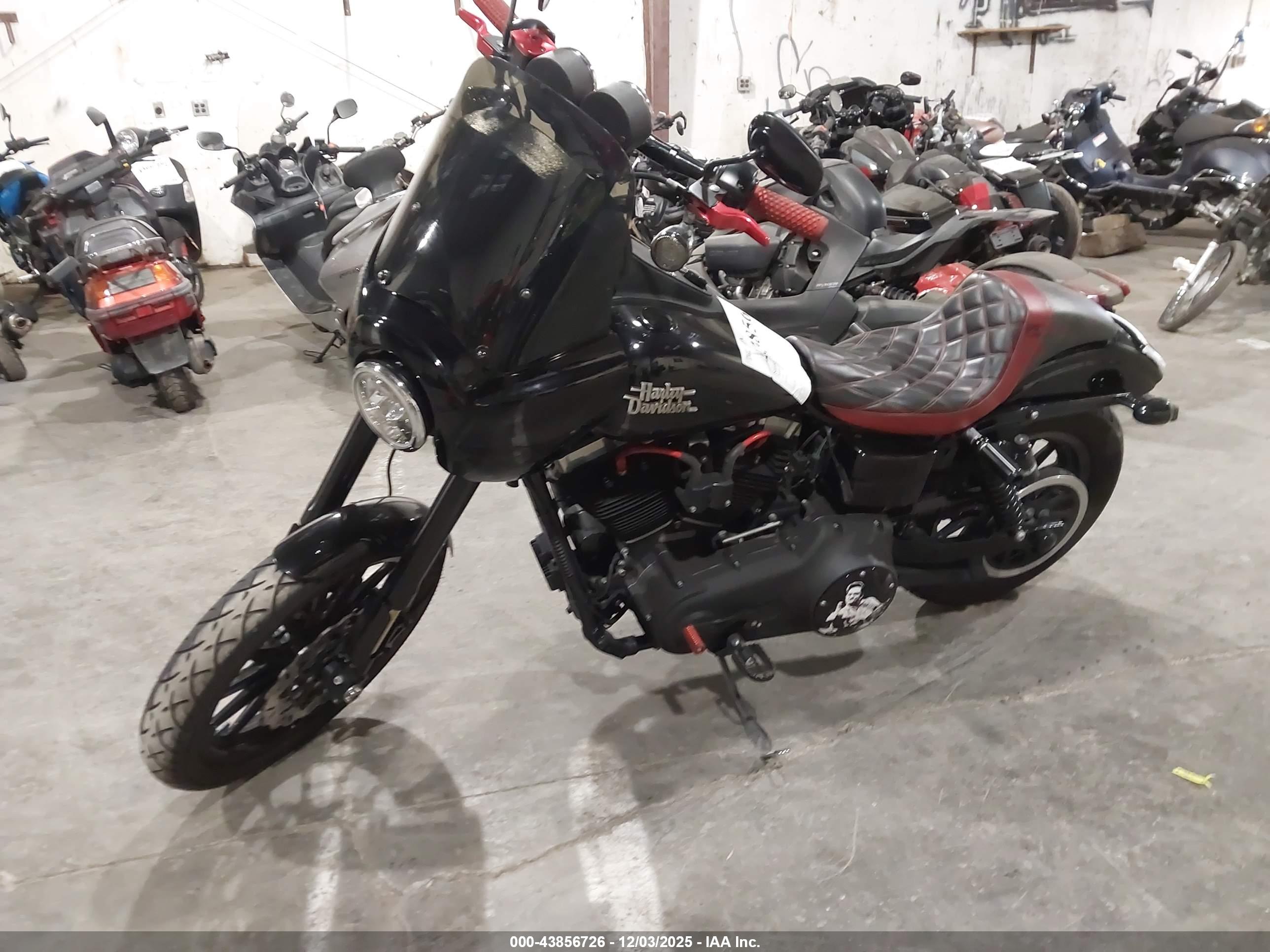 HARLEY-DAVIDSON FXDB image 2