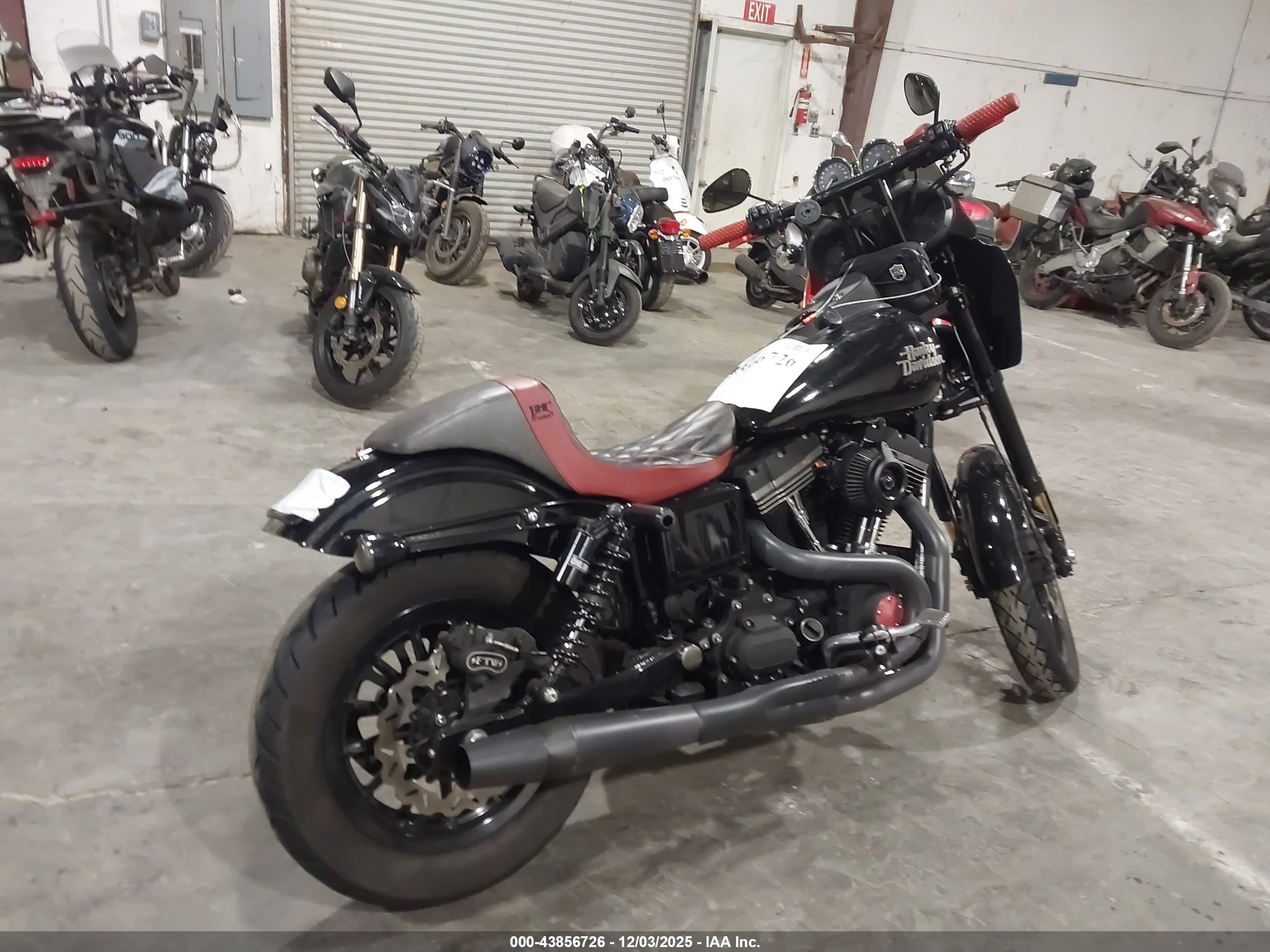 HARLEY-DAVIDSON FXDB image 4