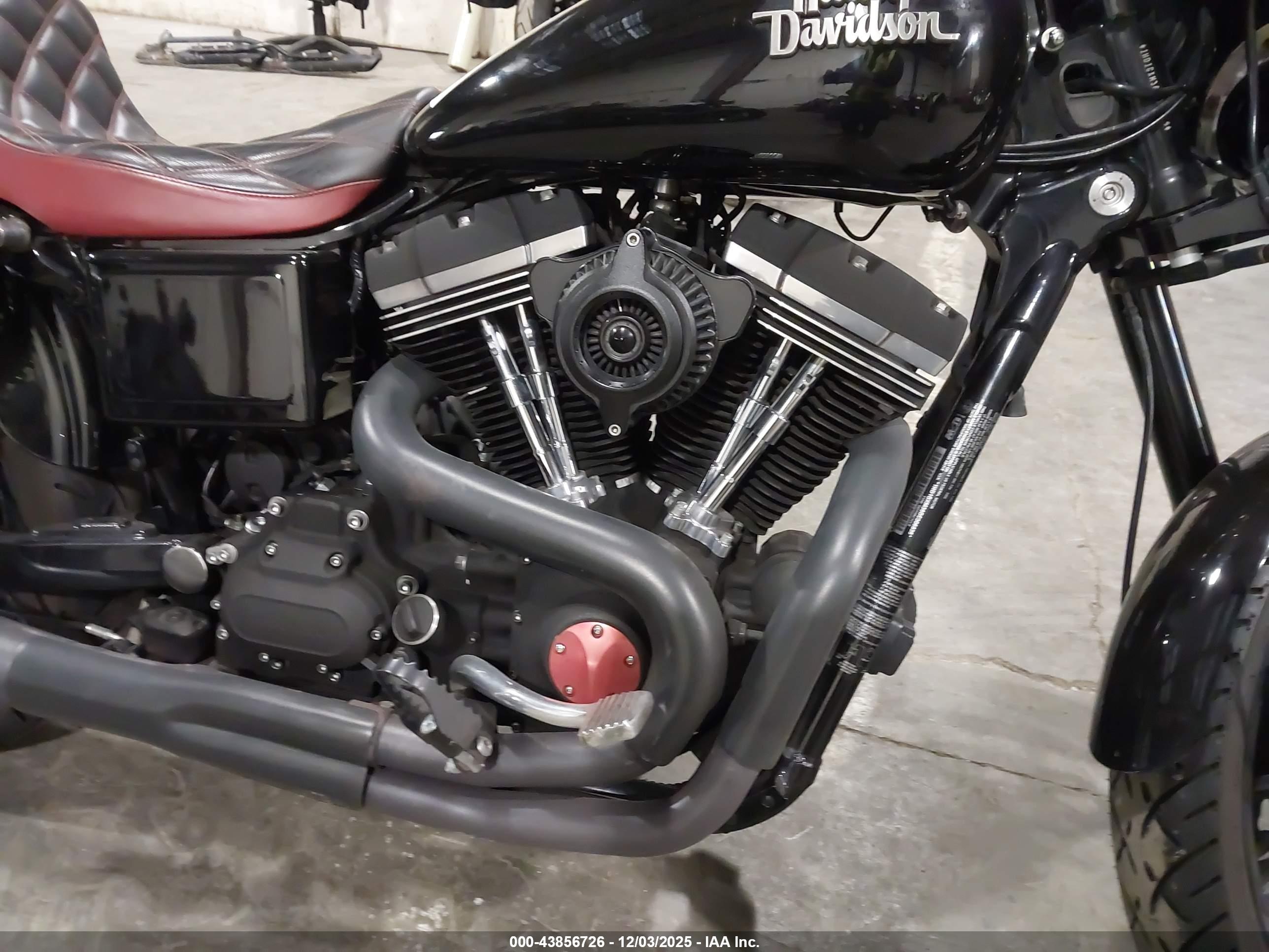 HARLEY-DAVIDSON FXDB image 8