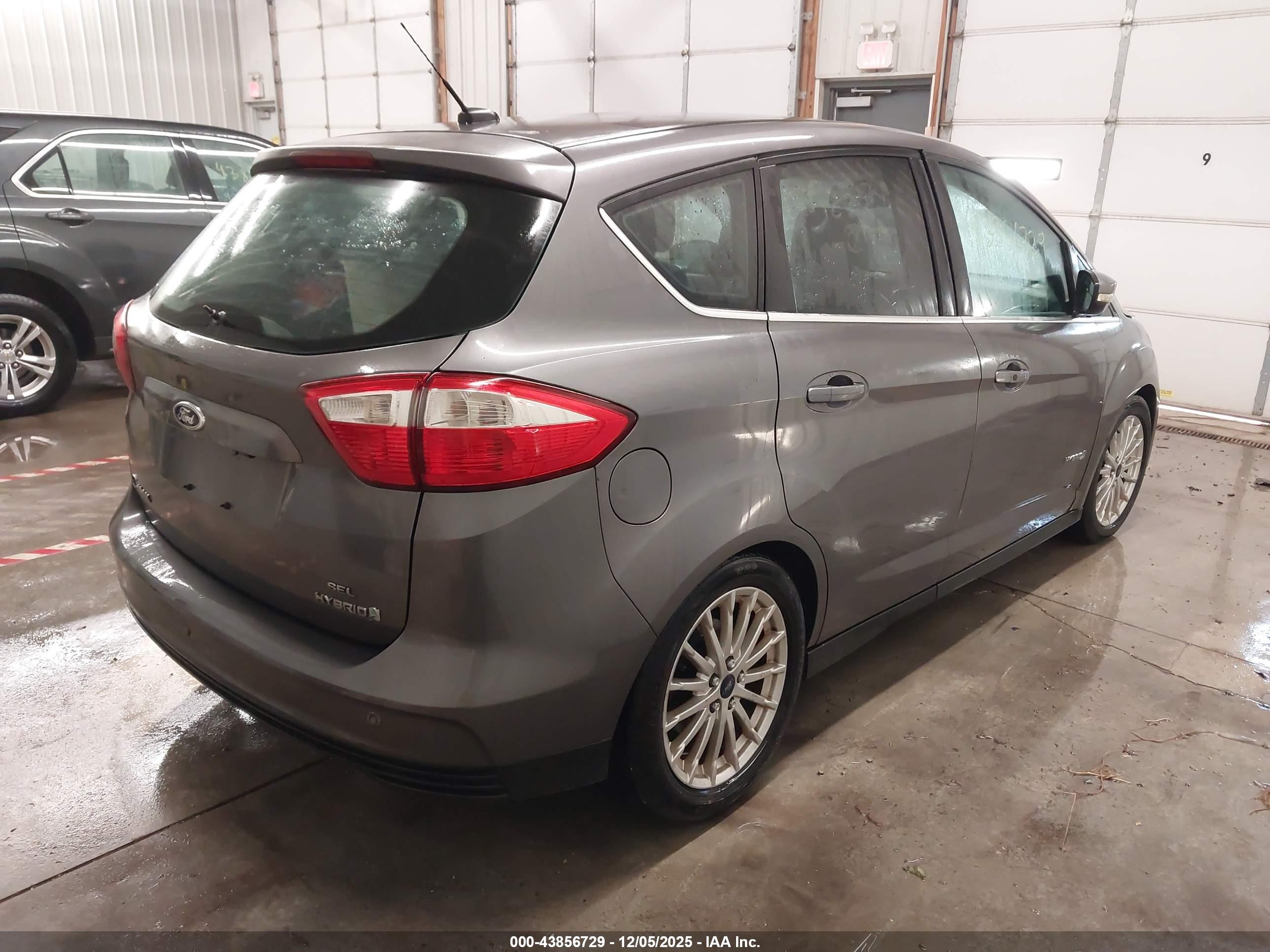 FORD C-MAX image 4
