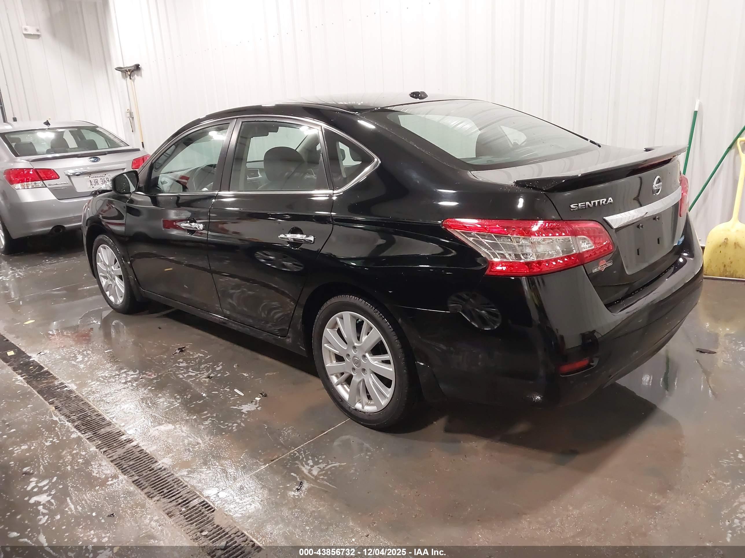 NISSAN SENTRA image 3
