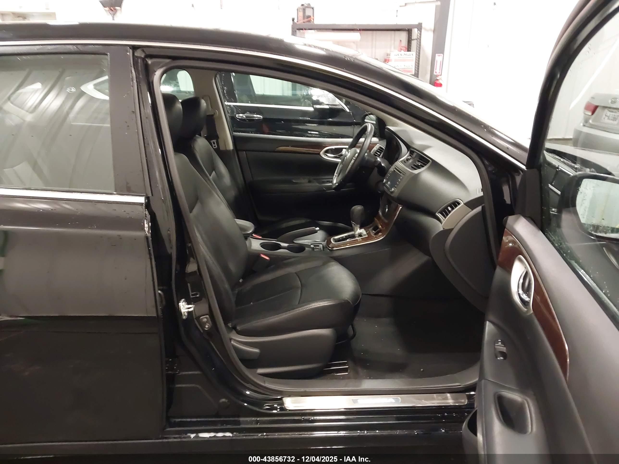 NISSAN SENTRA image 5
