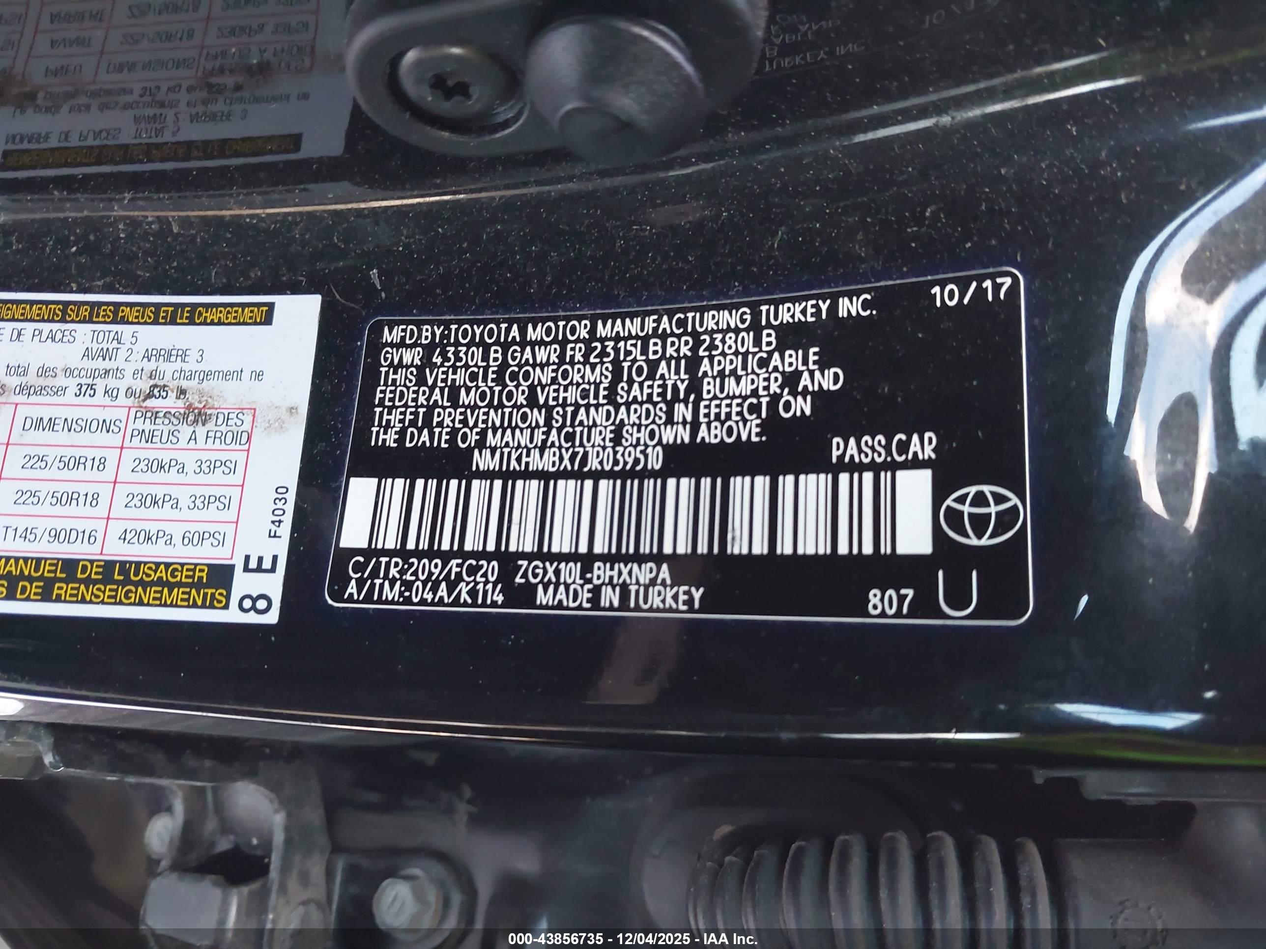 TOYOTA C-HR image 9