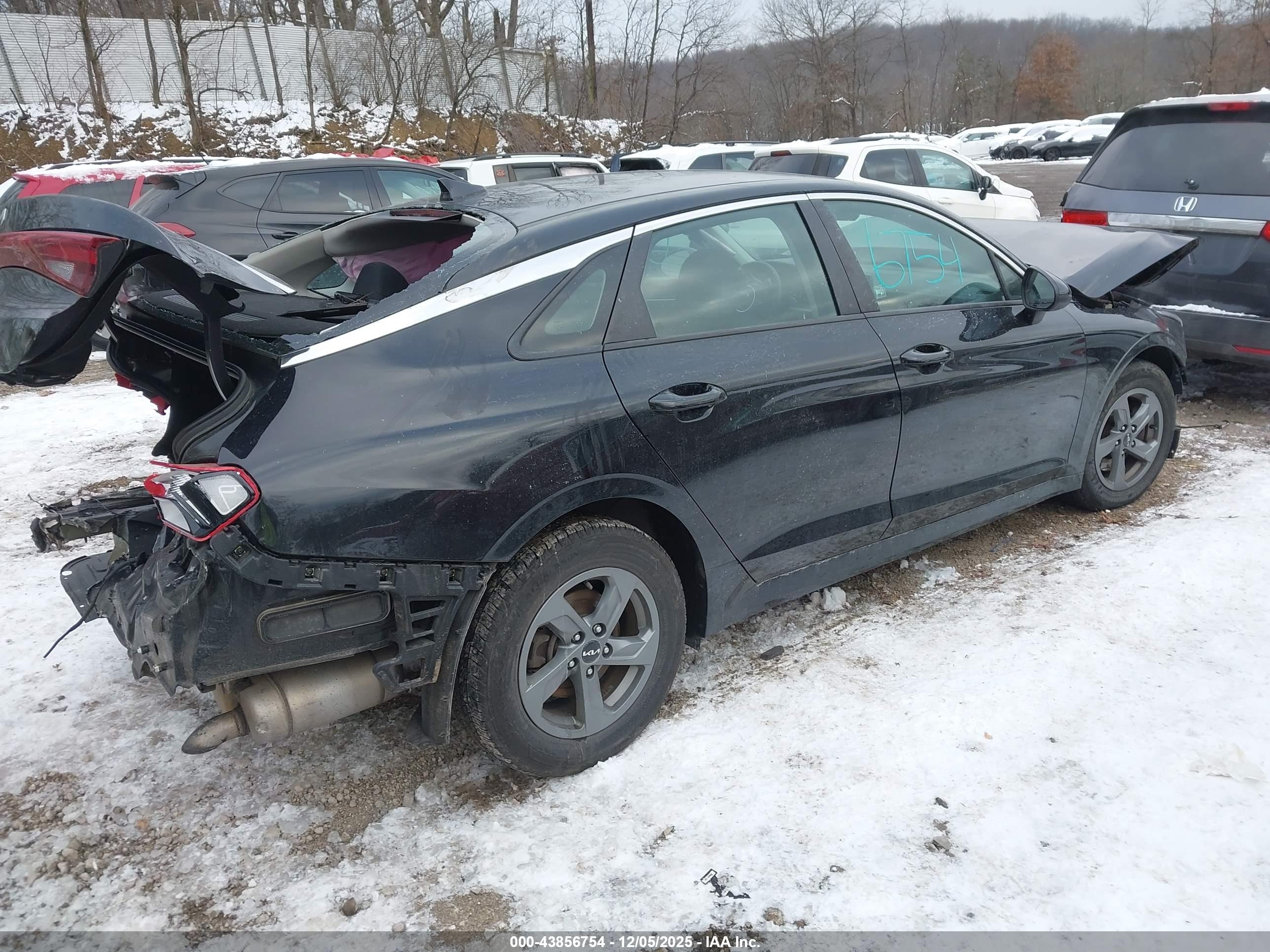 KIA K5 image 4
