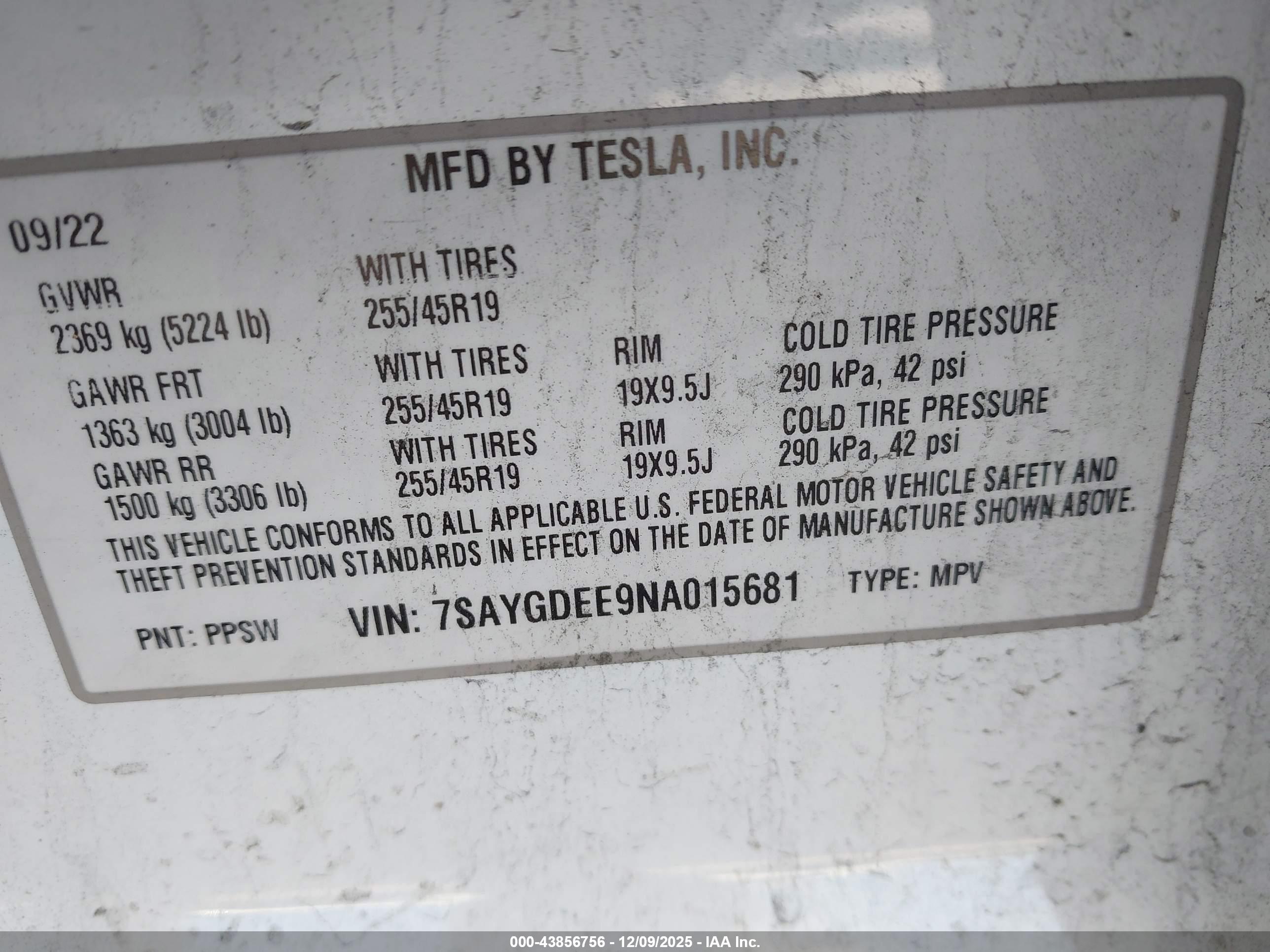 TESLA MODEL image 9
