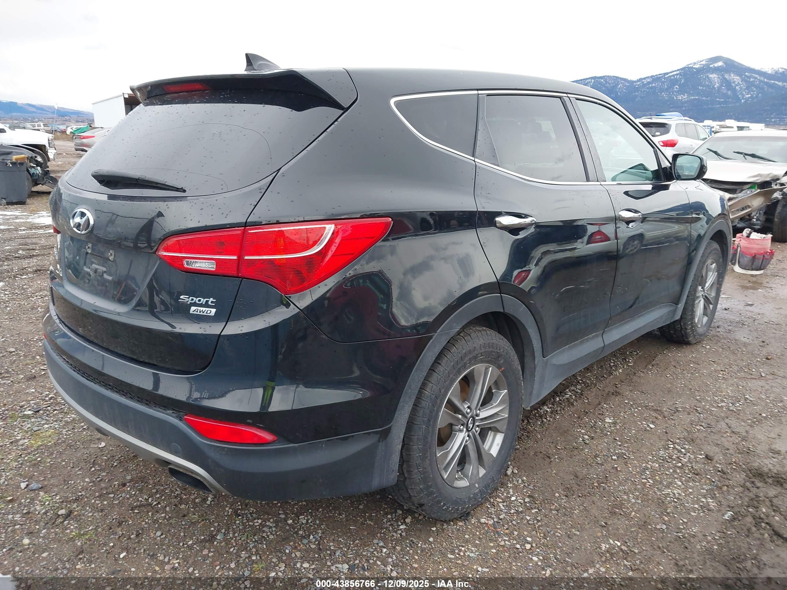 HYUNDAI SANTA image 4