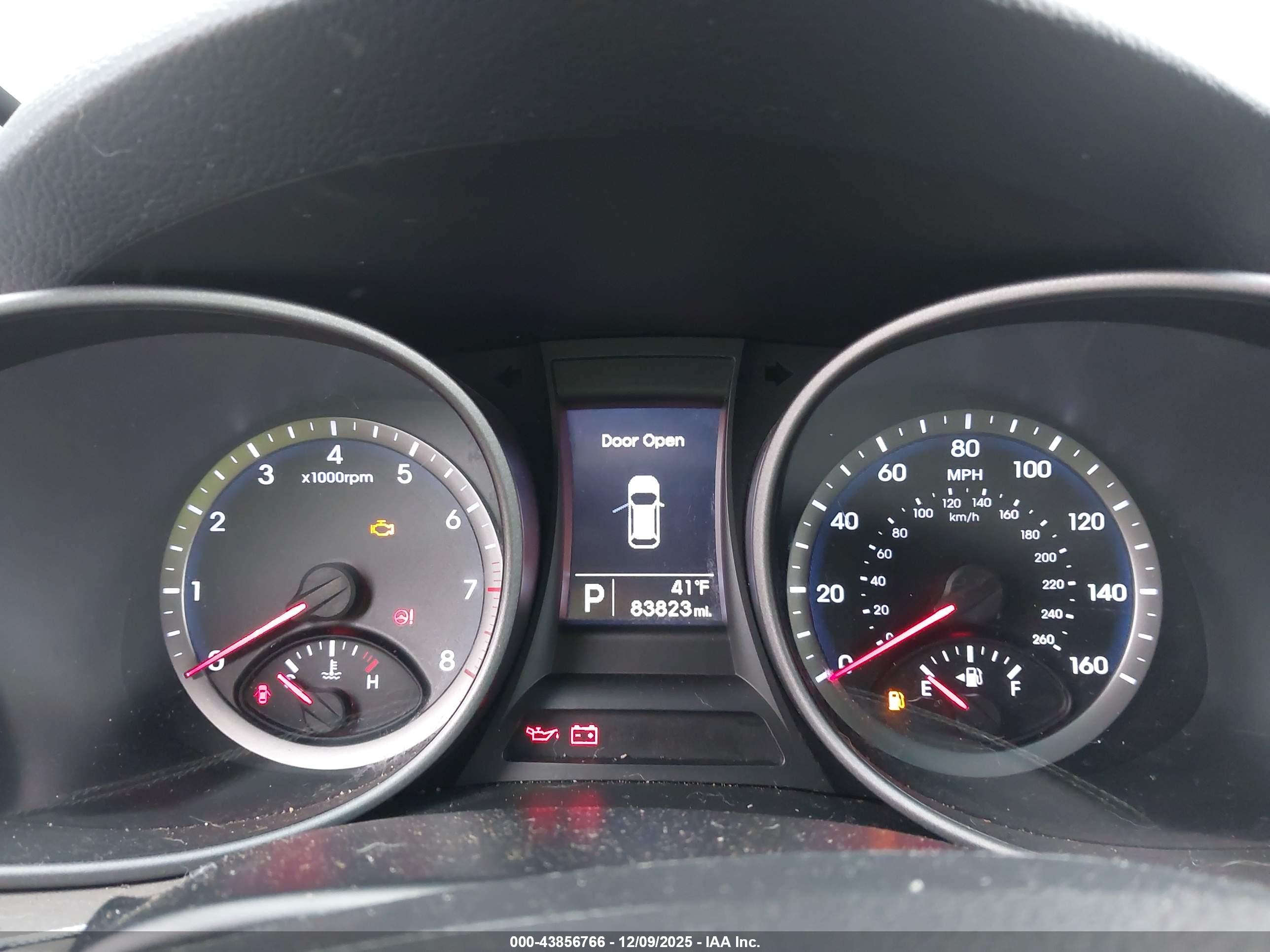 HYUNDAI SANTA image 7