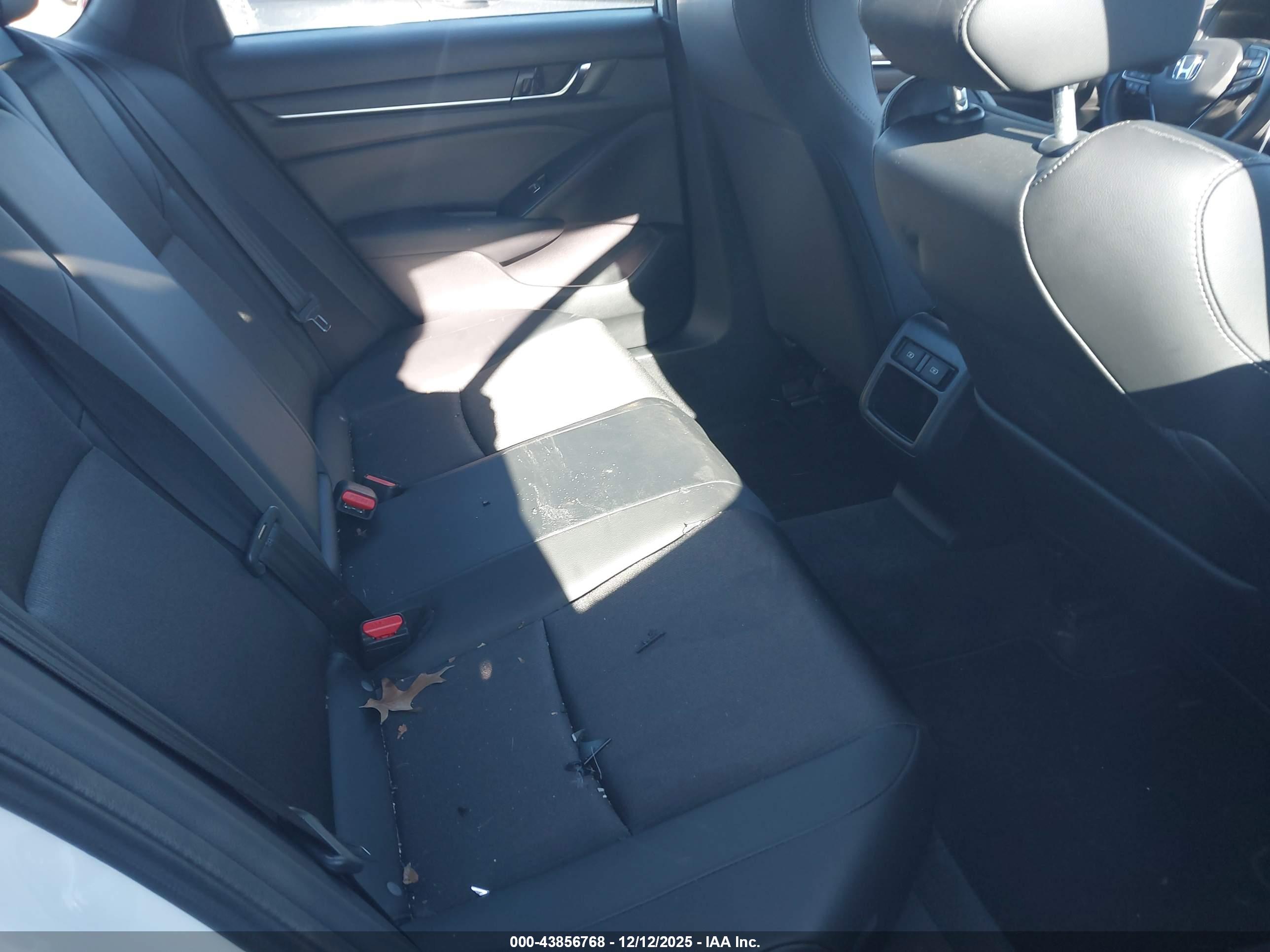 HONDA ACCORD image 8