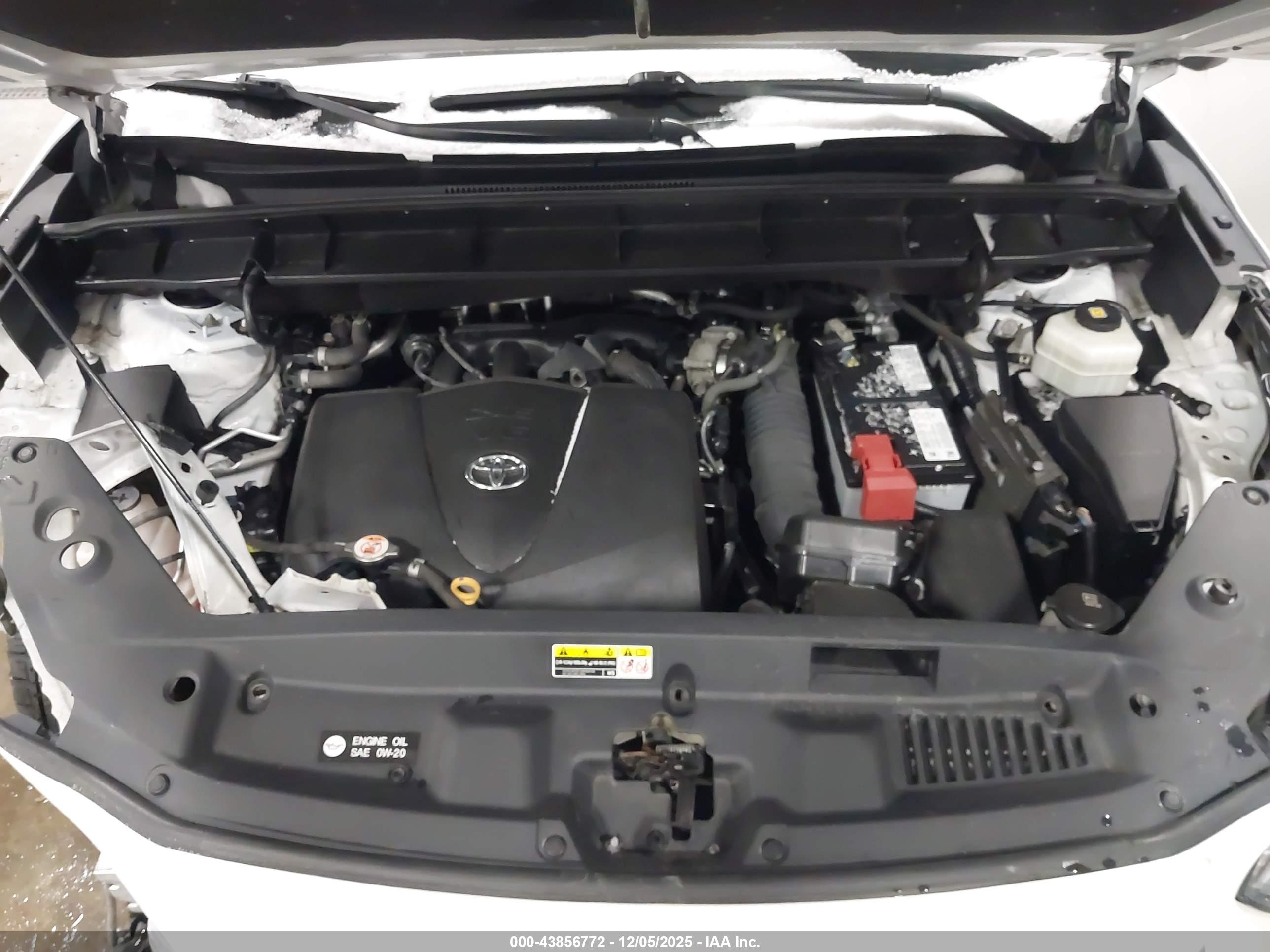 TOYOTA HIGHLANDER image 10
