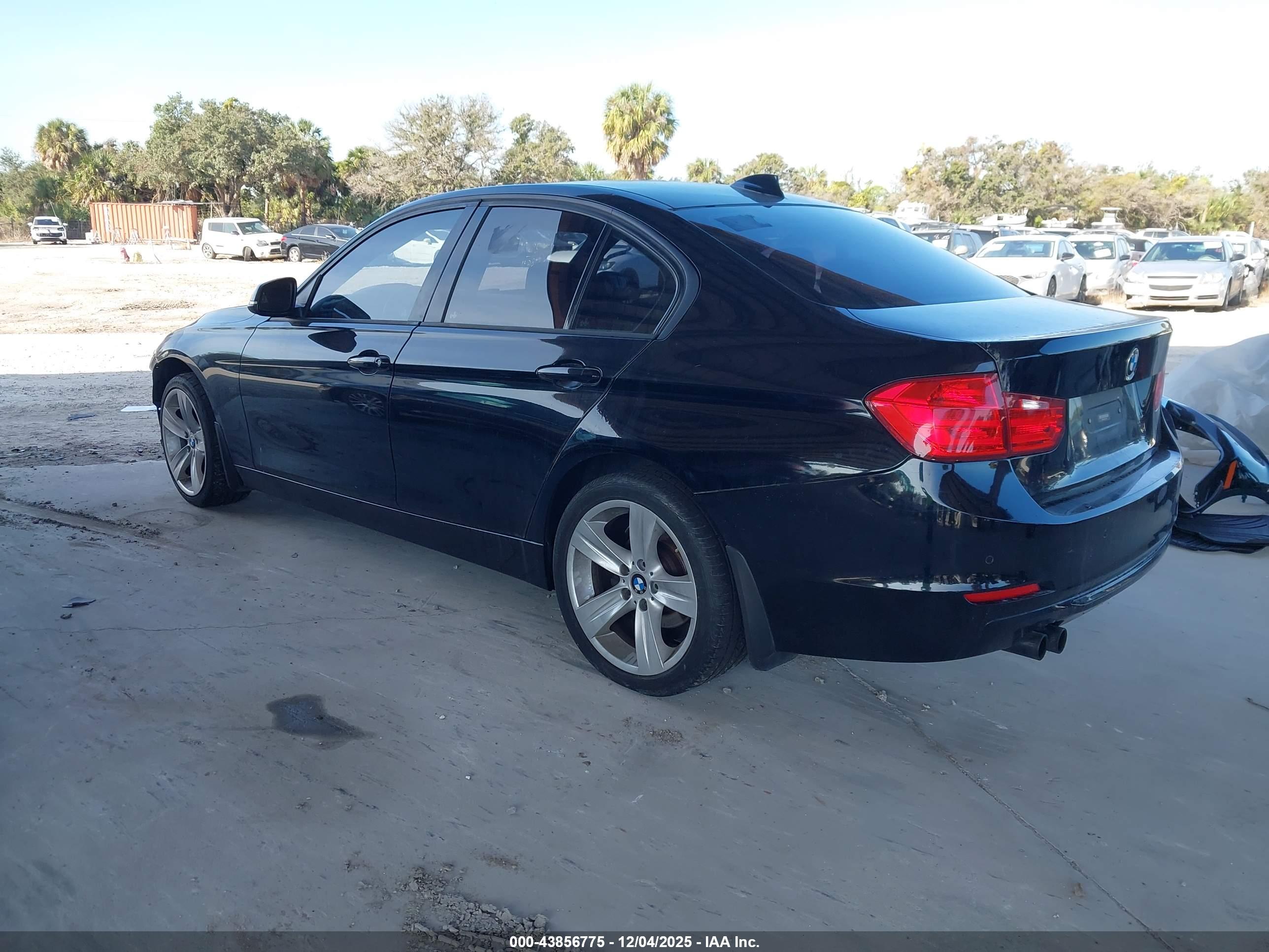 BMW 328I image 3