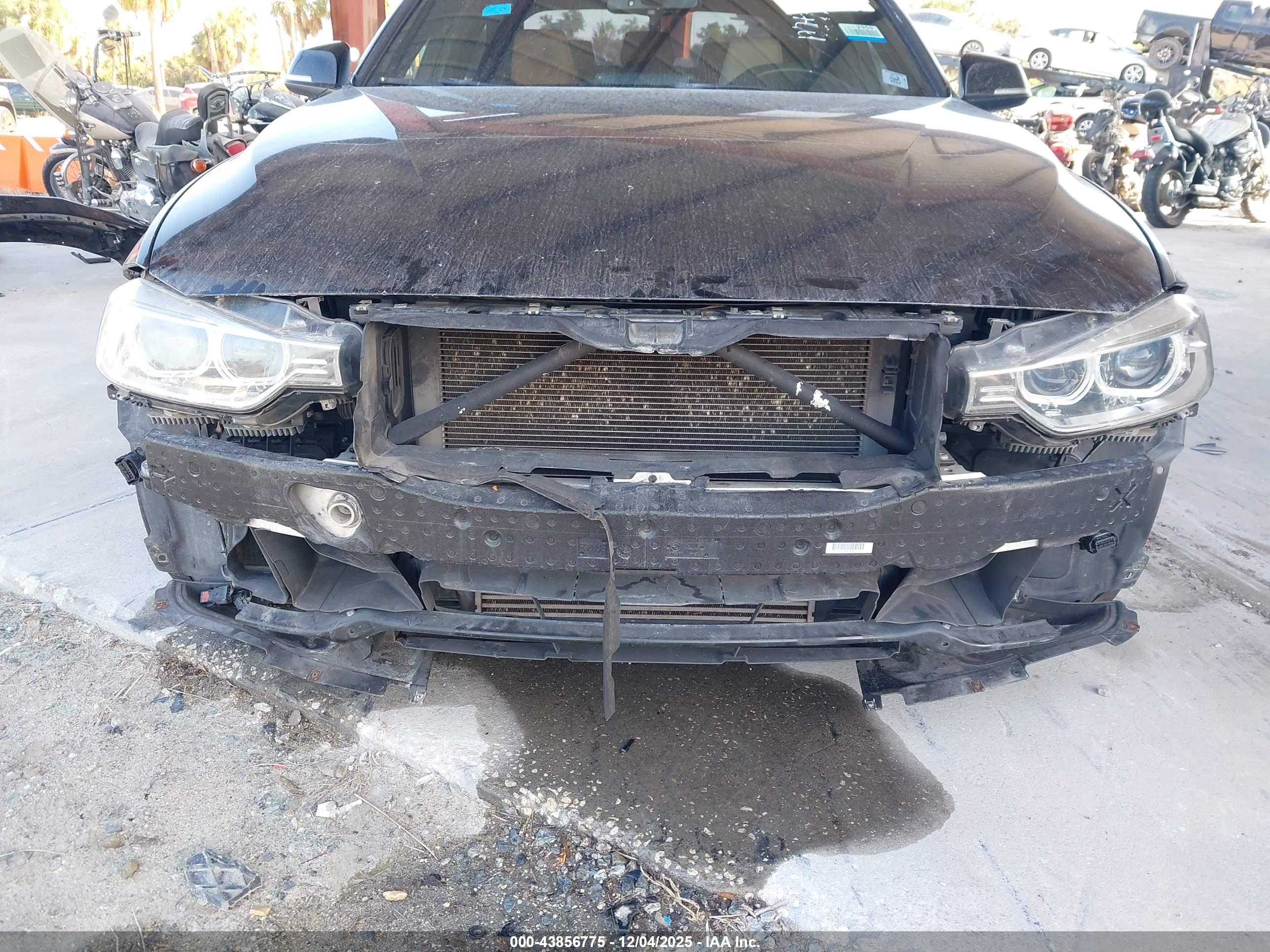 BMW 328I image 6