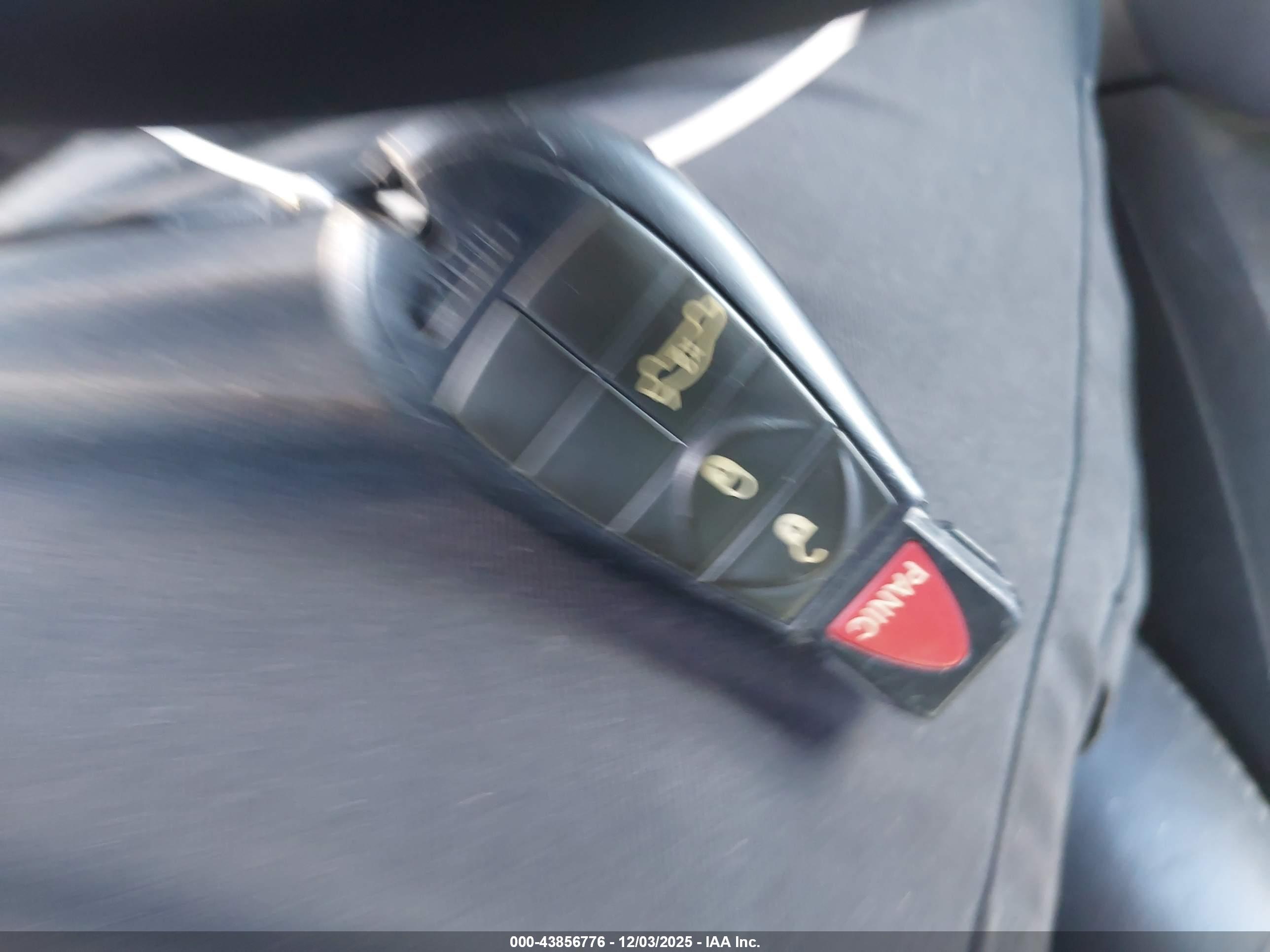 DODGE CHALLENGER image 11