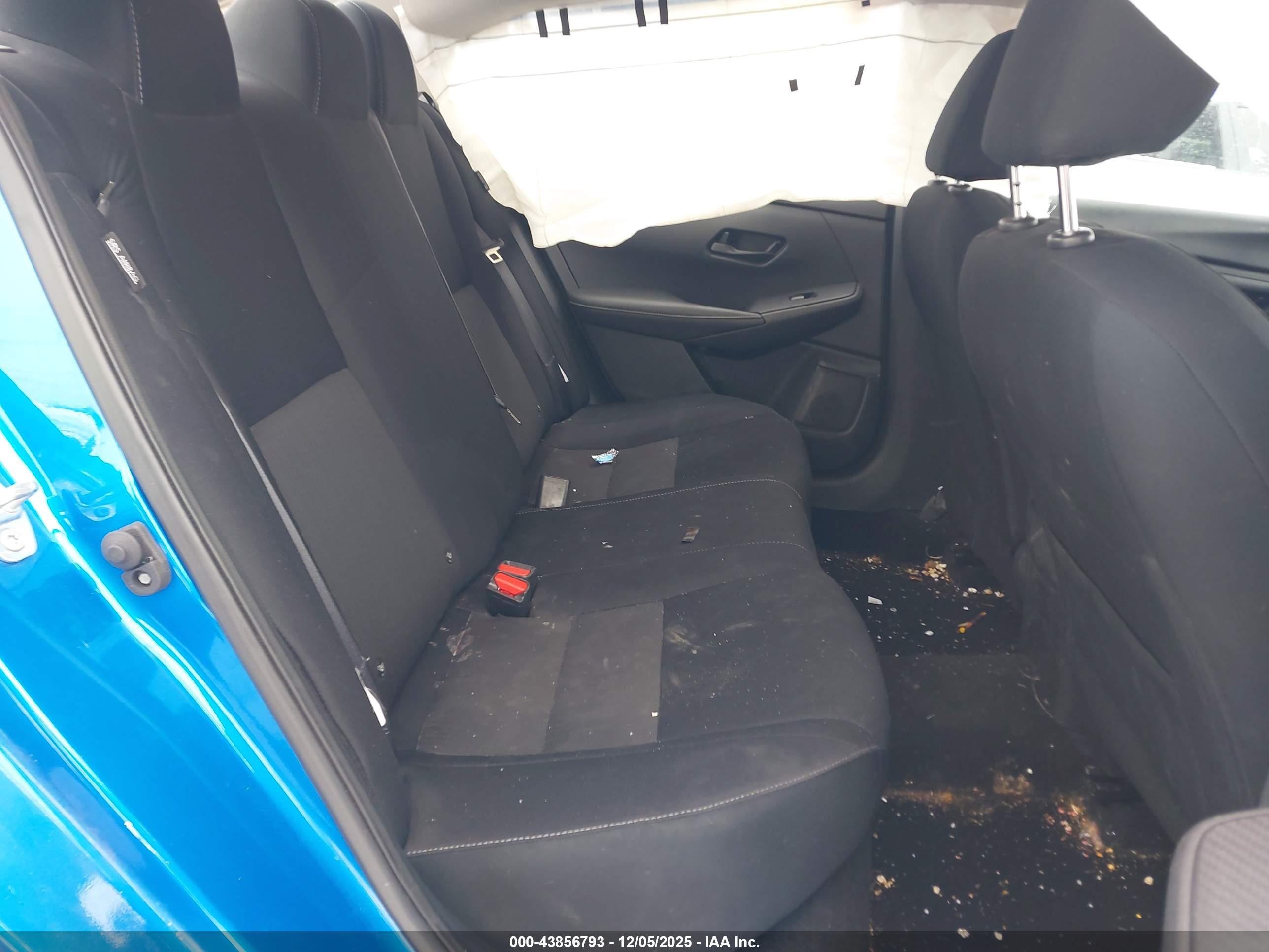 NISSAN SENTRA image 8