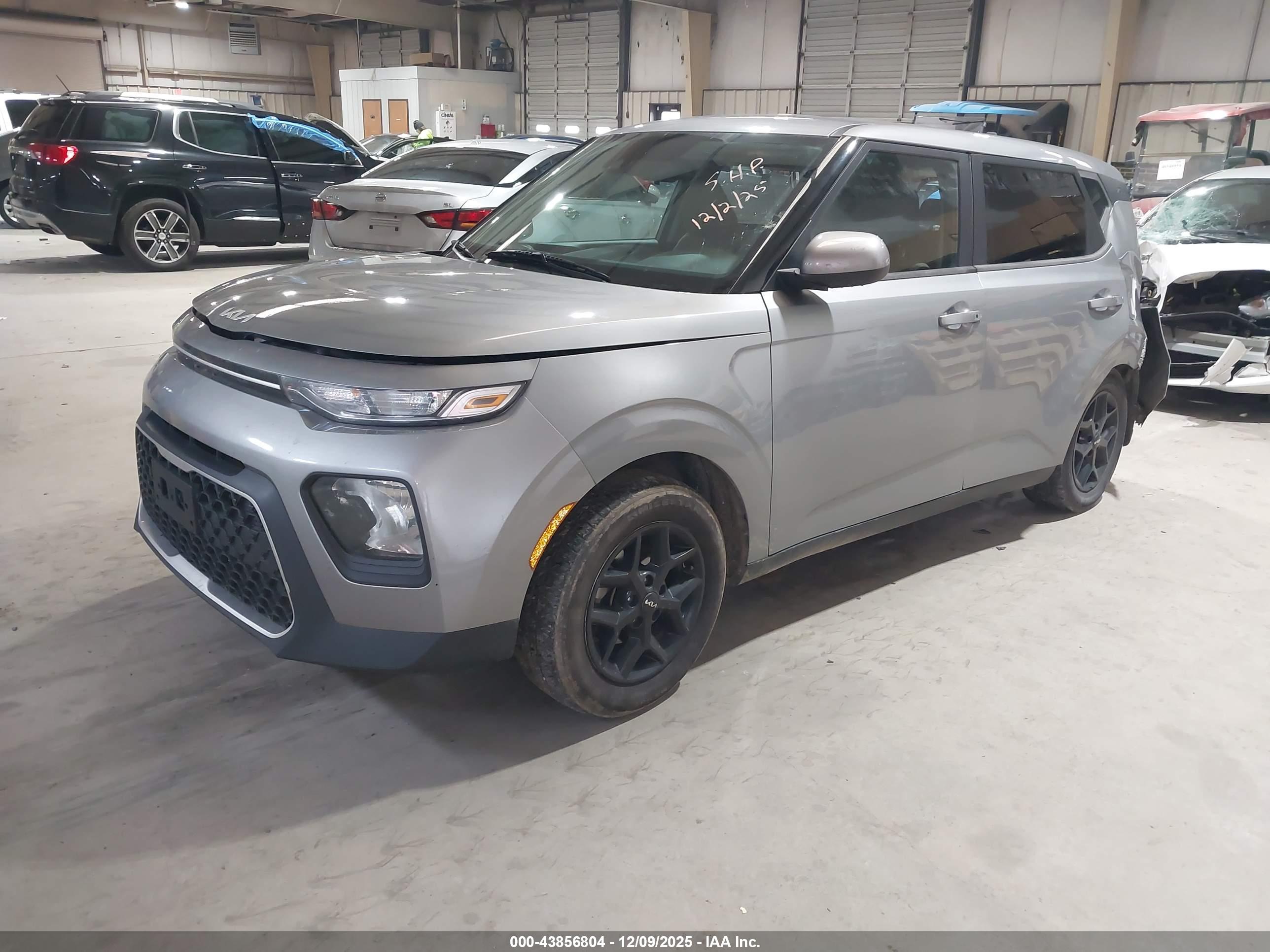 KIA SOUL image 2