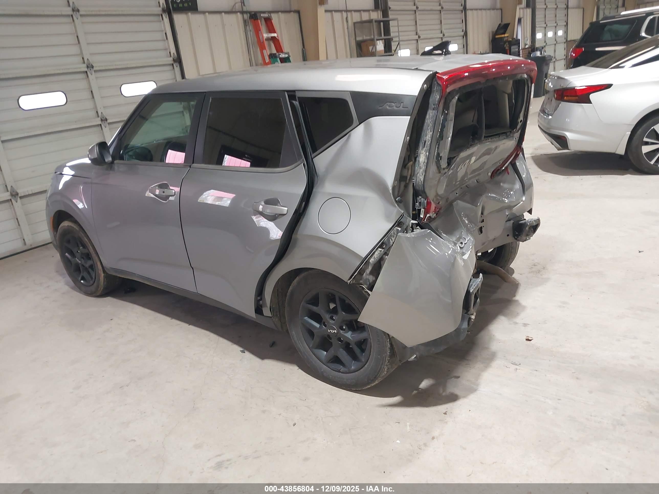 KIA SOUL image 3