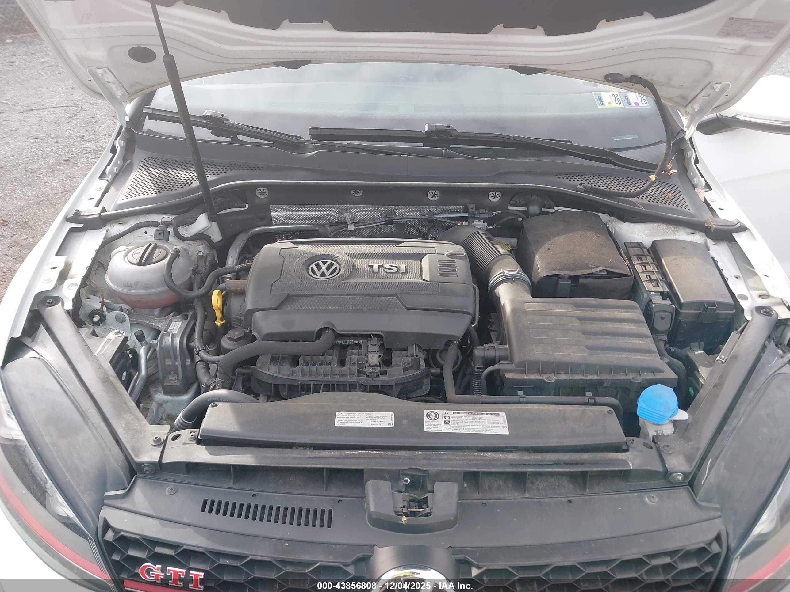 VOLKSWAGEN GOLF image 10