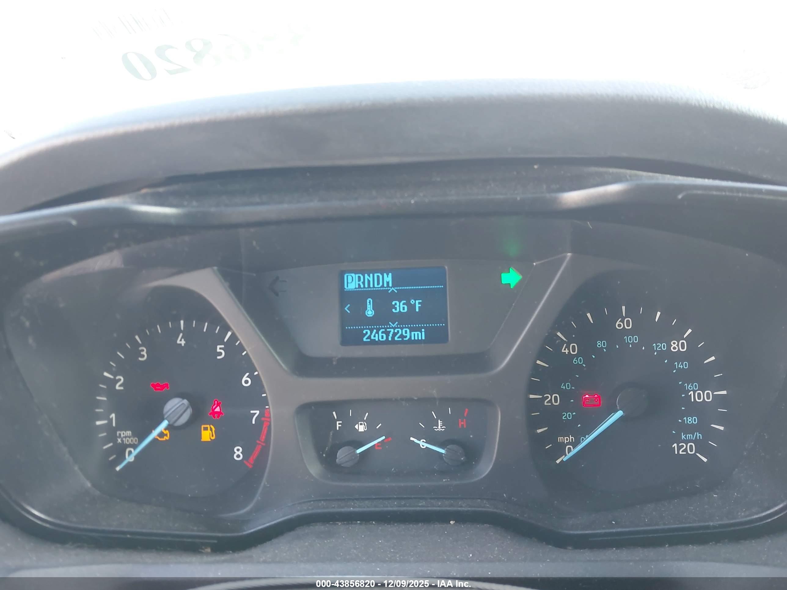 FORD TRANSIT-250 image 7