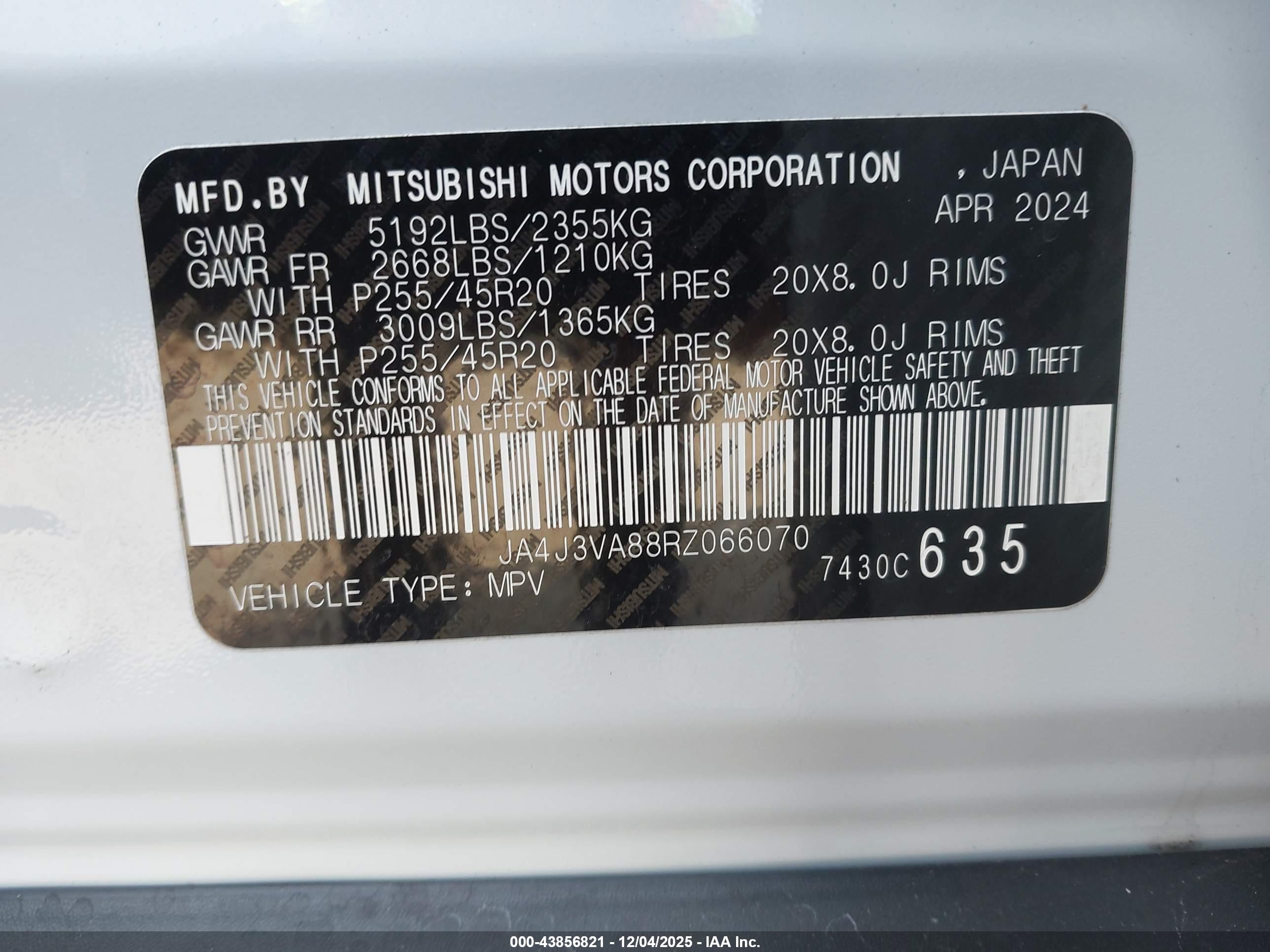 MITSUBISHI OUTLANDER image 9