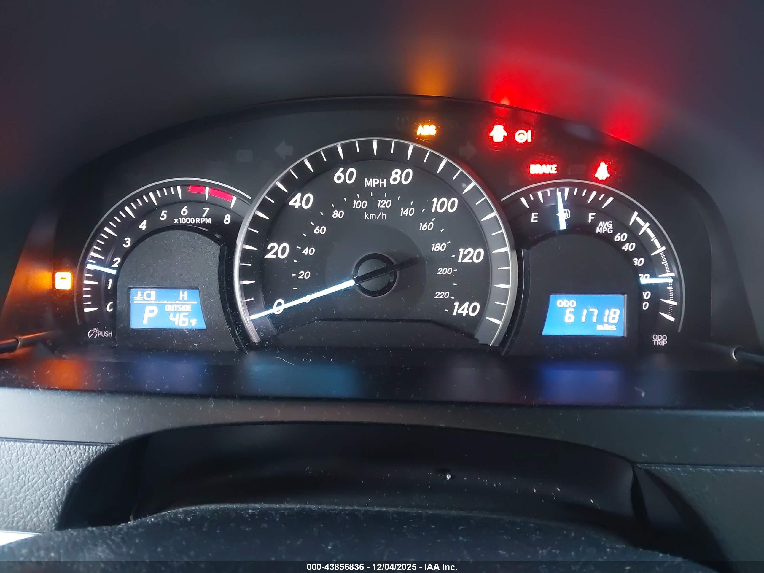 TOYOTA CAMRY image 7