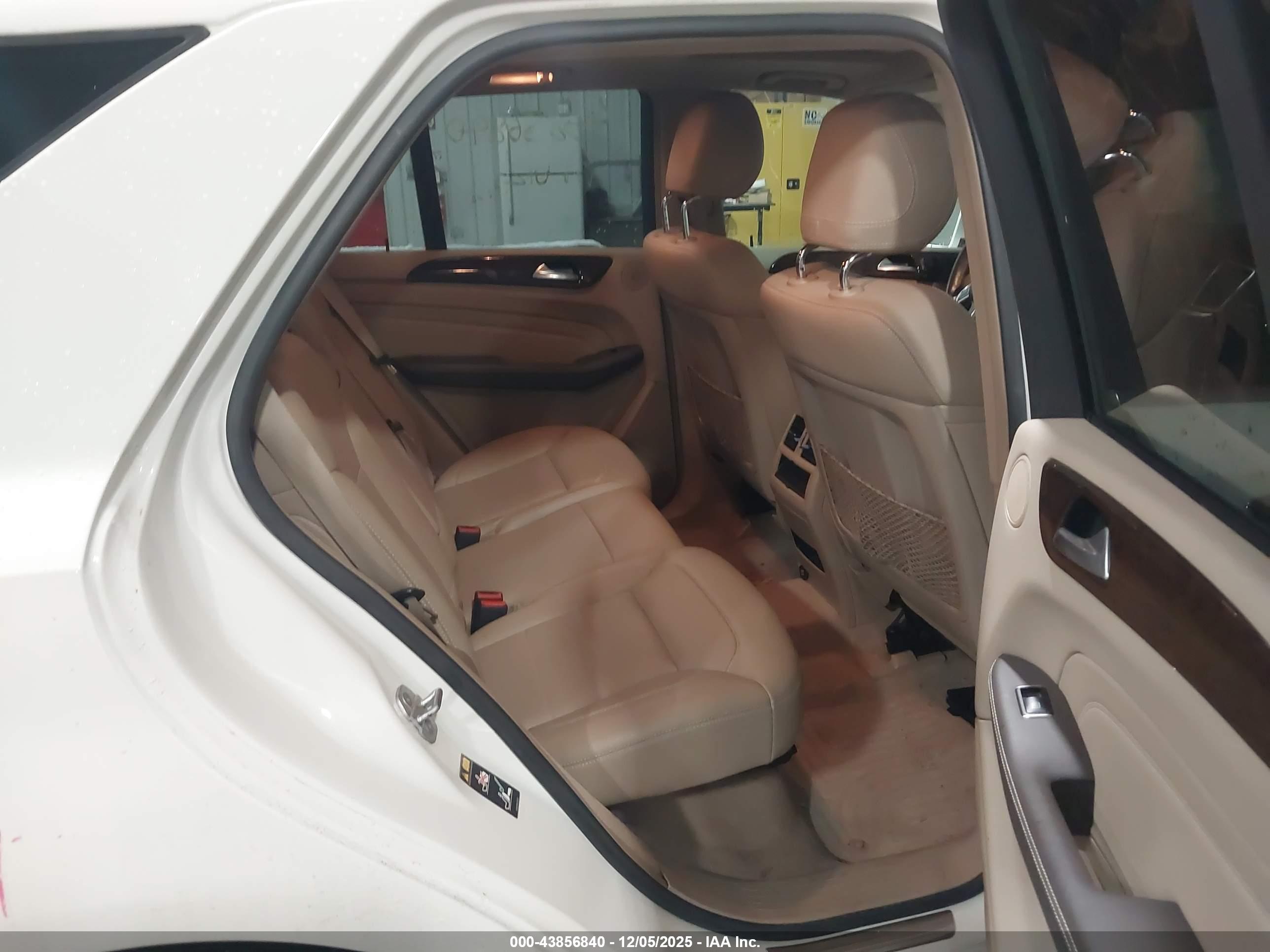 MERCEDES-BENZ ML image 8