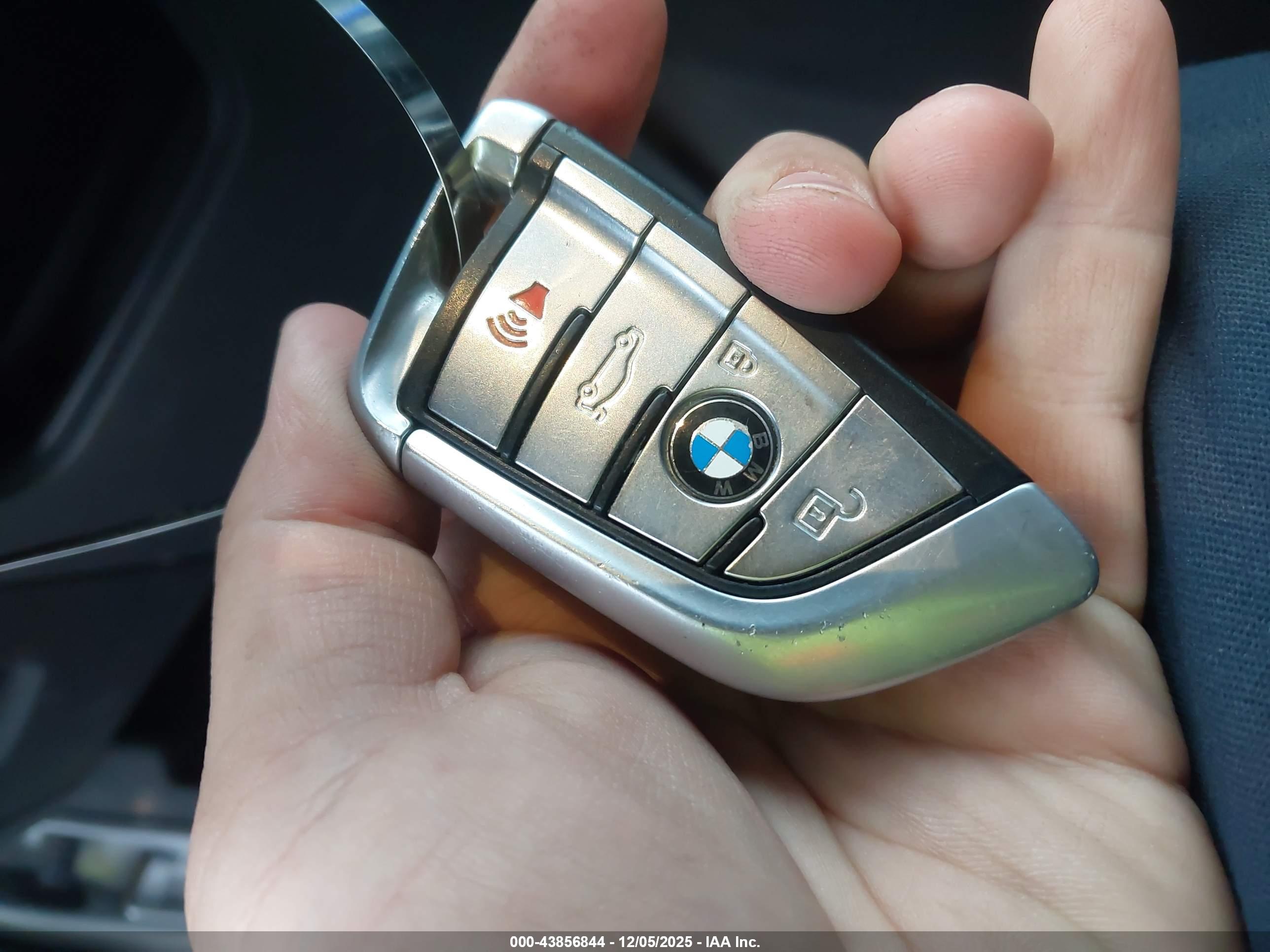 BMW 530I image 11