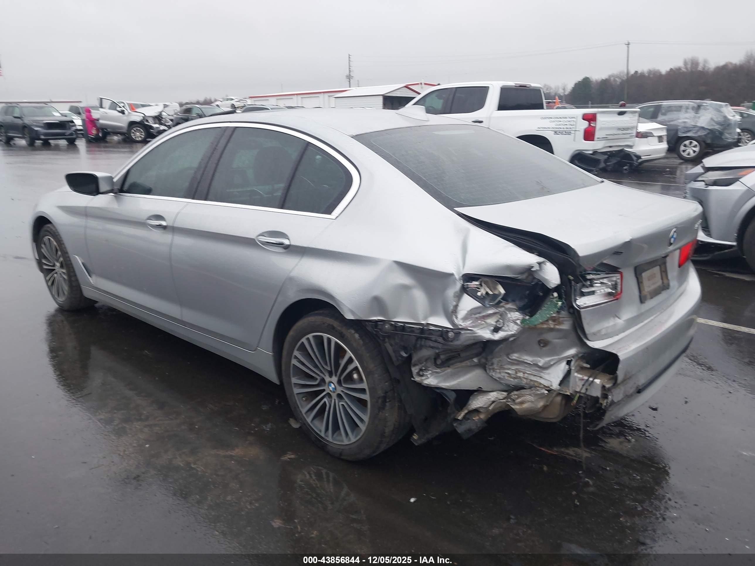 BMW 530I image 3
