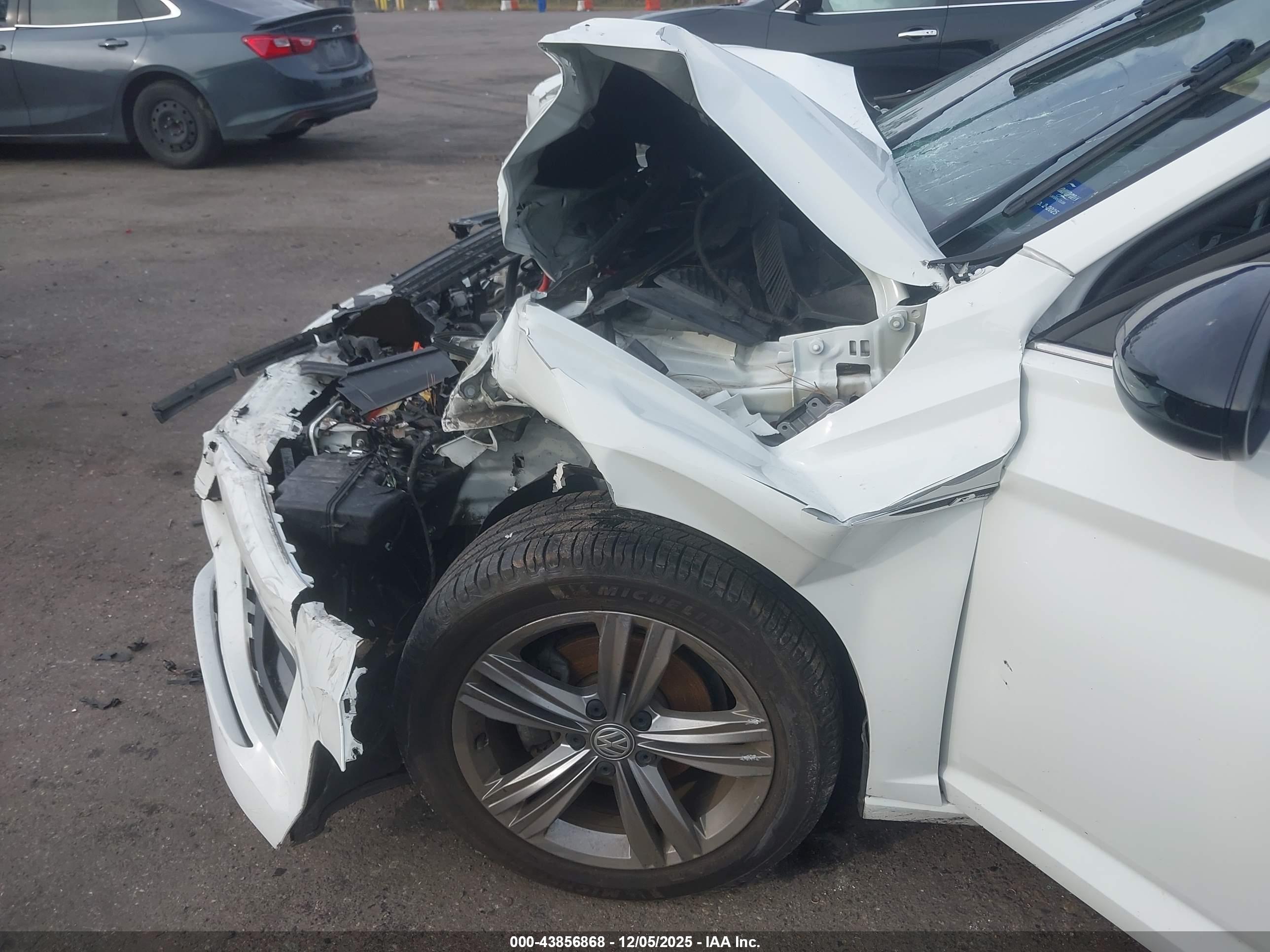 VOLKSWAGEN JETTA image 6