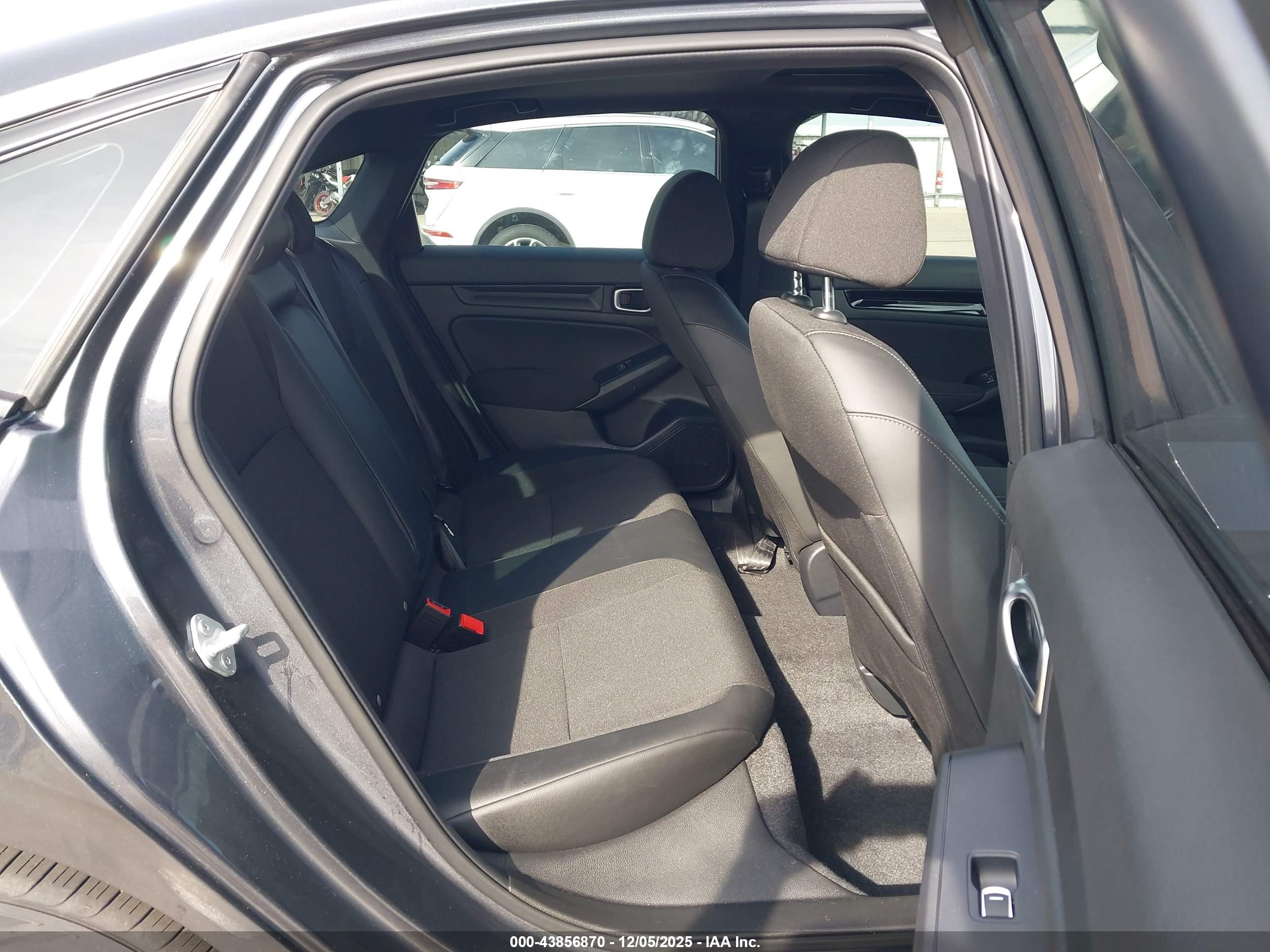 HONDA CIVIC image 8