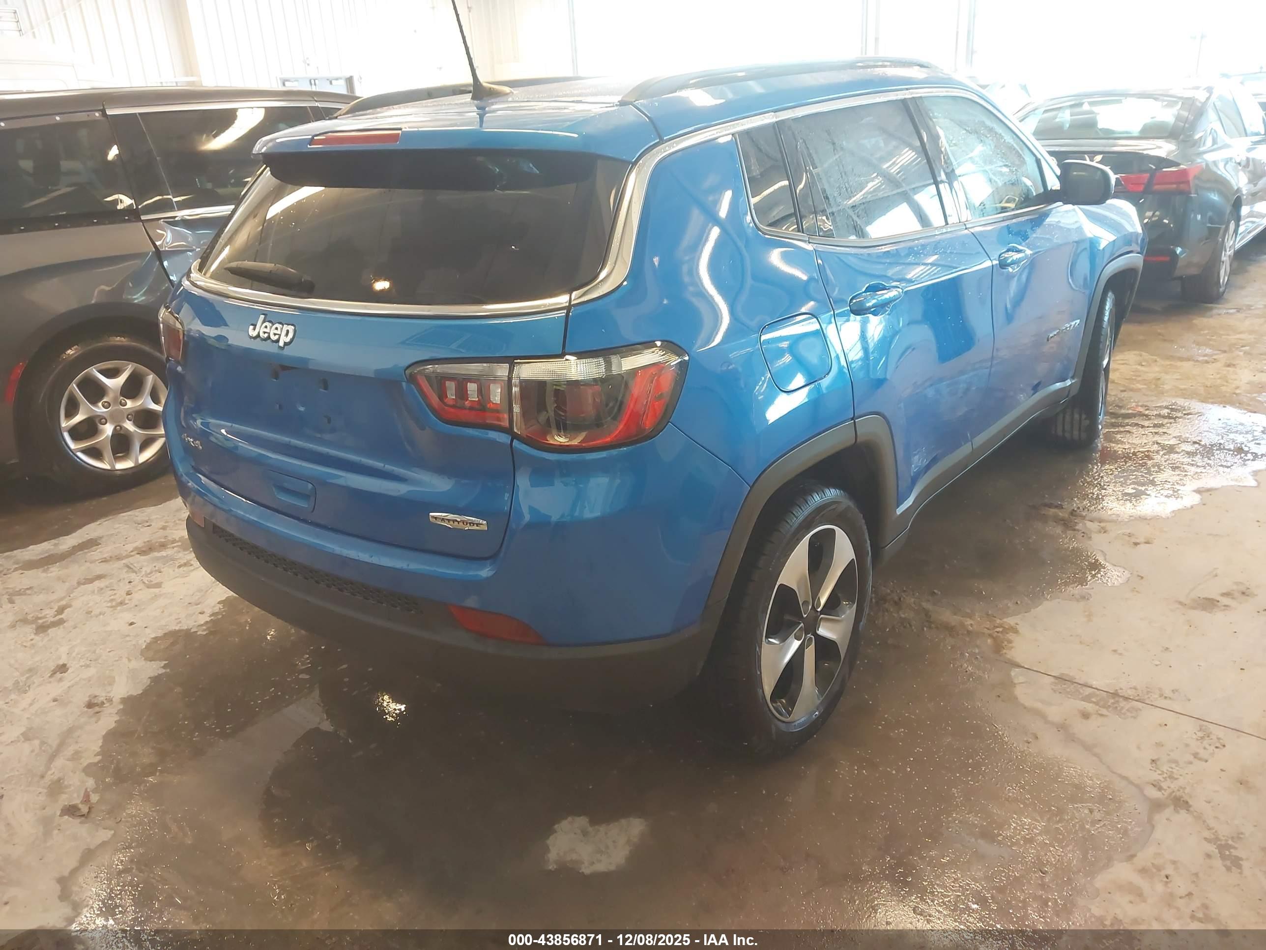 JEEP COMPASS image 4