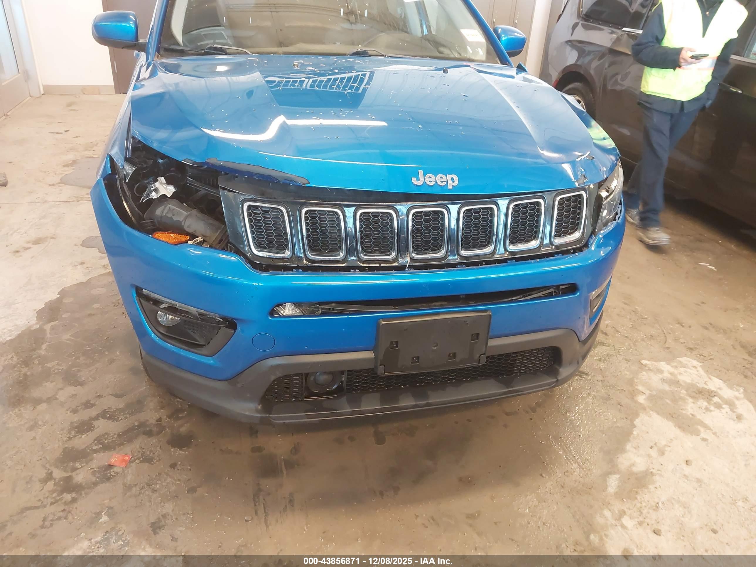 JEEP COMPASS image 6