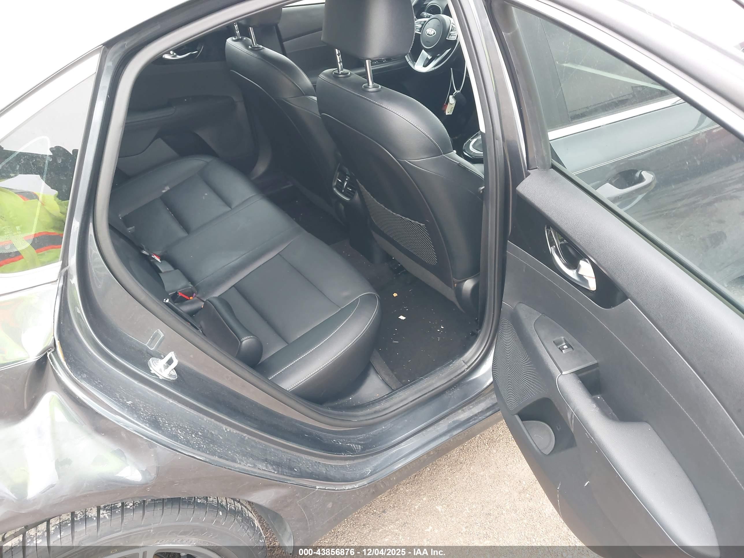 KIA FORTE image 8