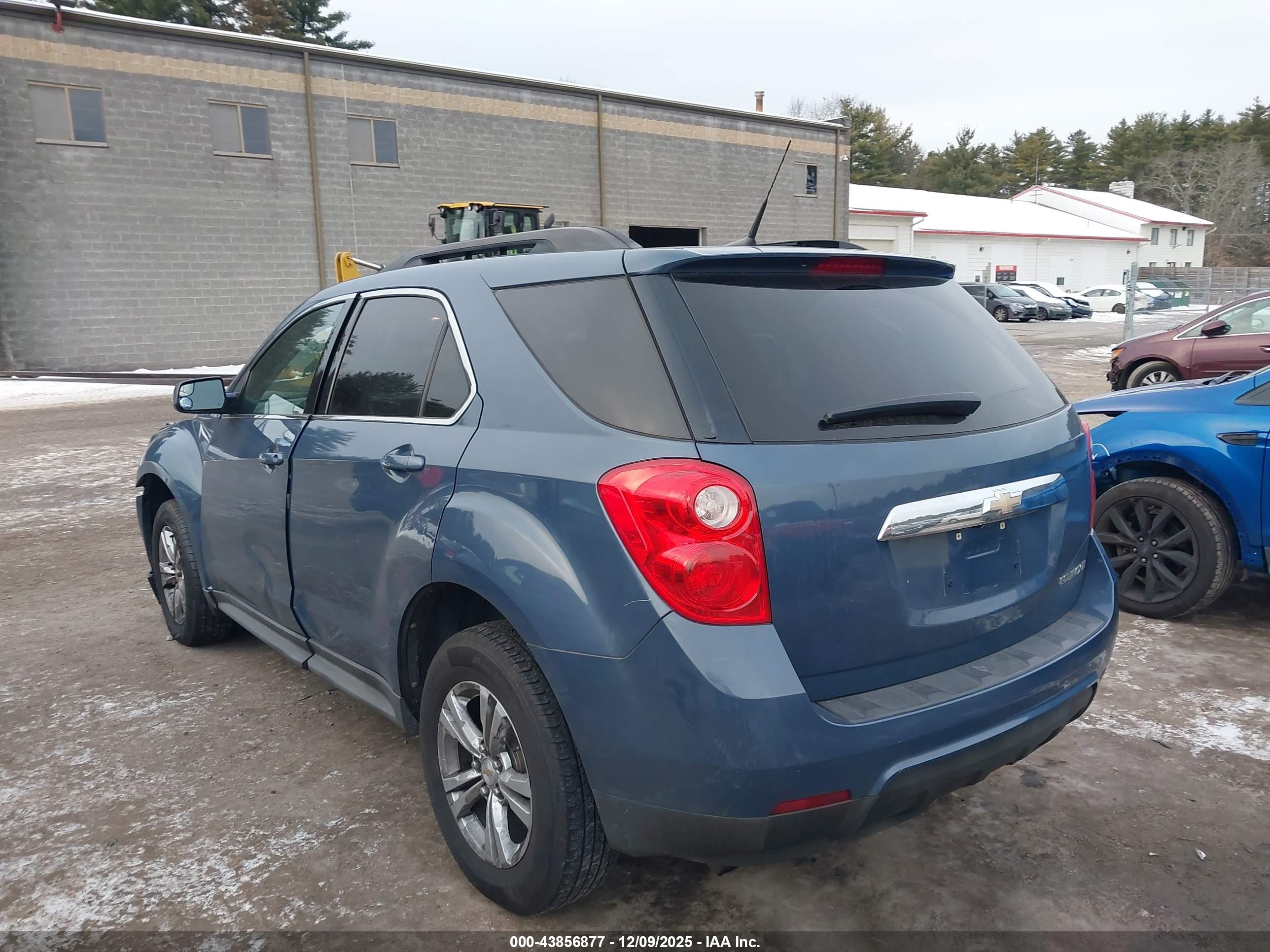 CHEVROLET EQUINOX image 3