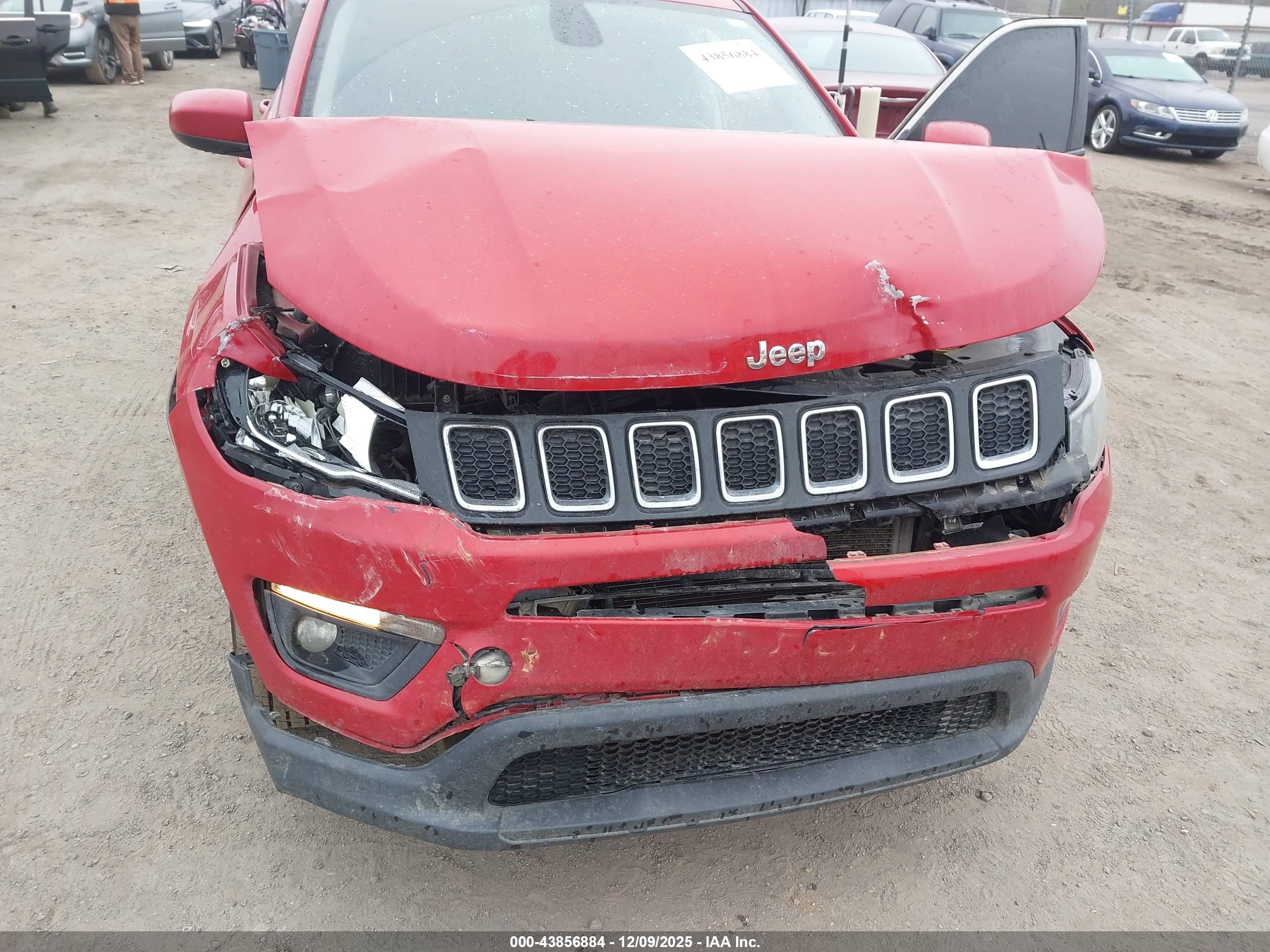 JEEP COMPASS image 6