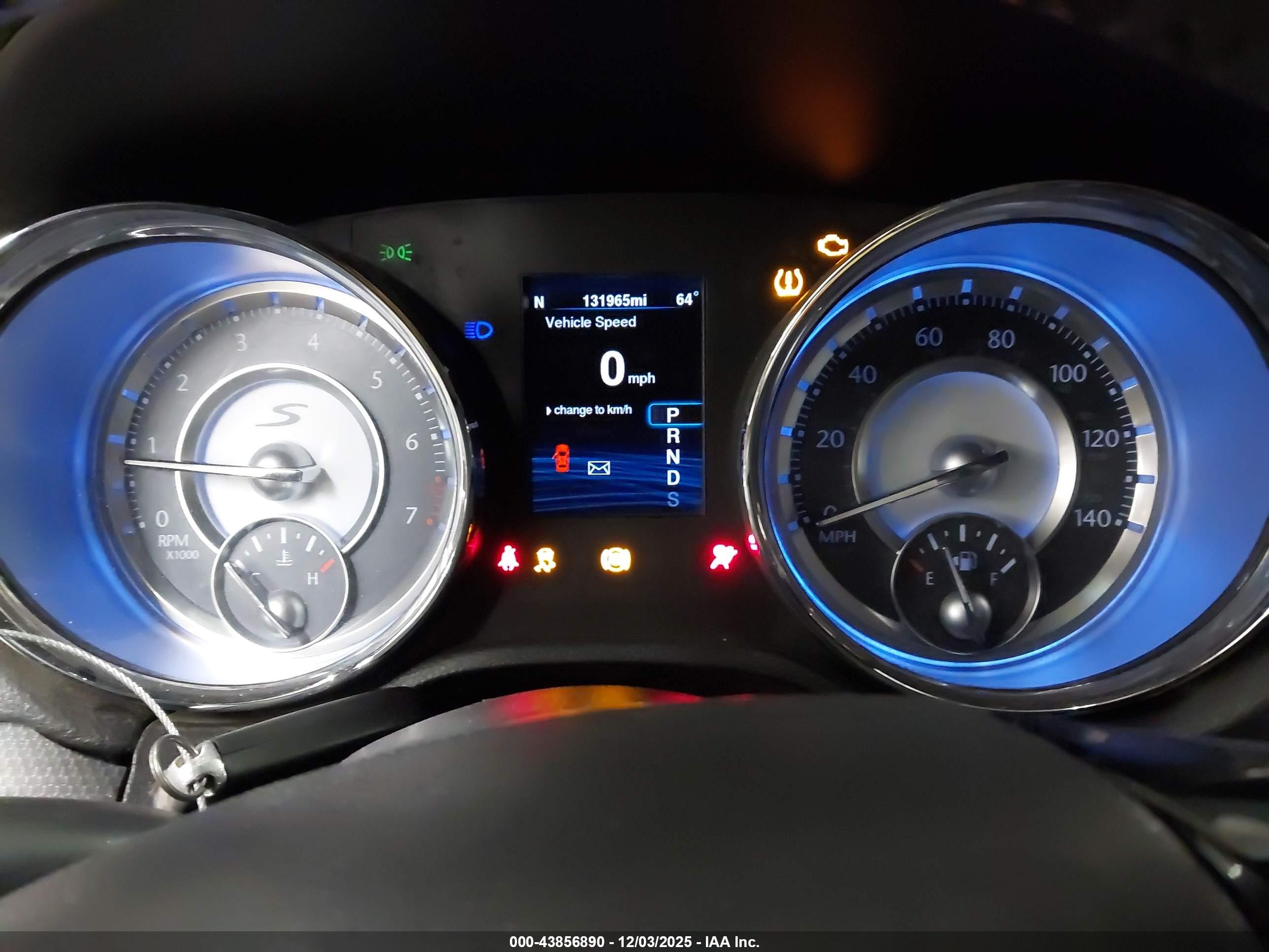 CHRYSLER 300 image 7