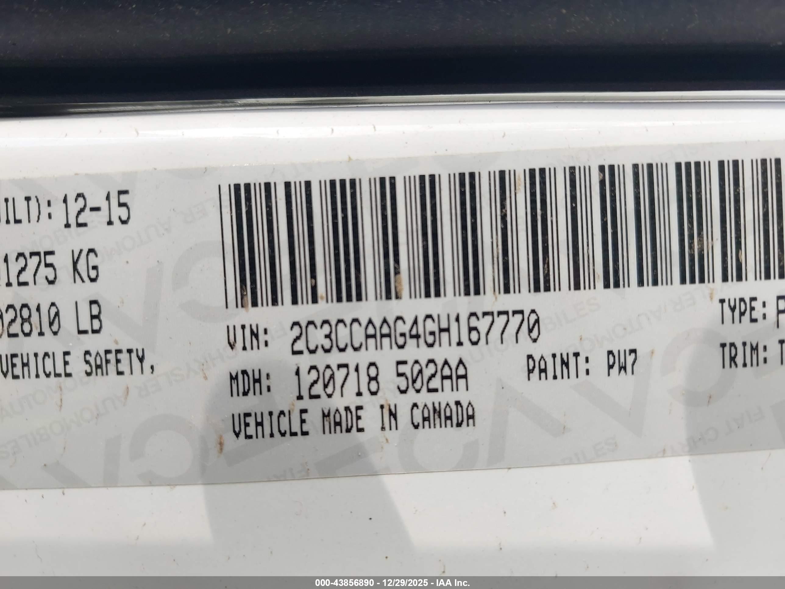 CHRYSLER 300 image 9