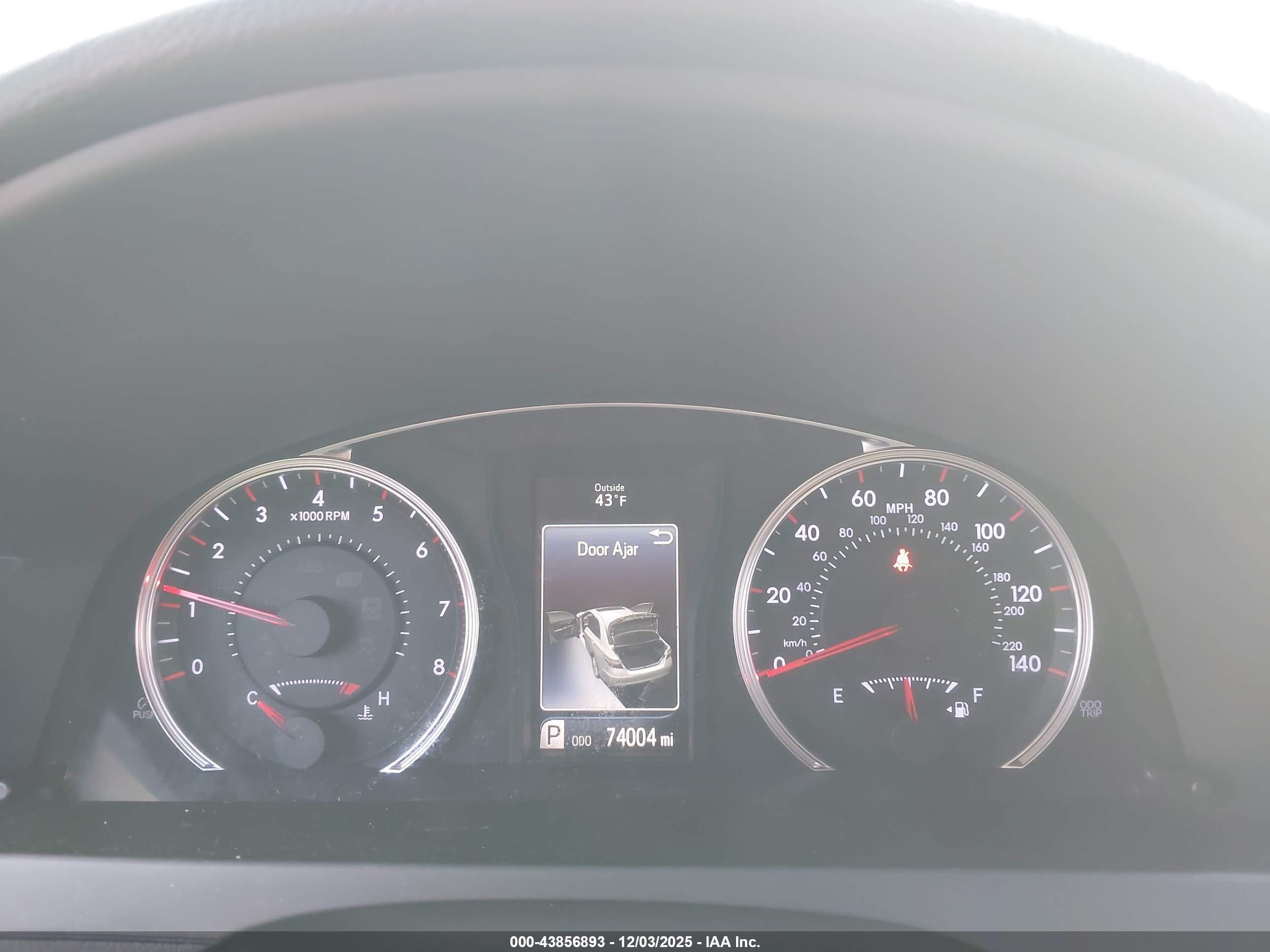 TOYOTA CAMRY image 7