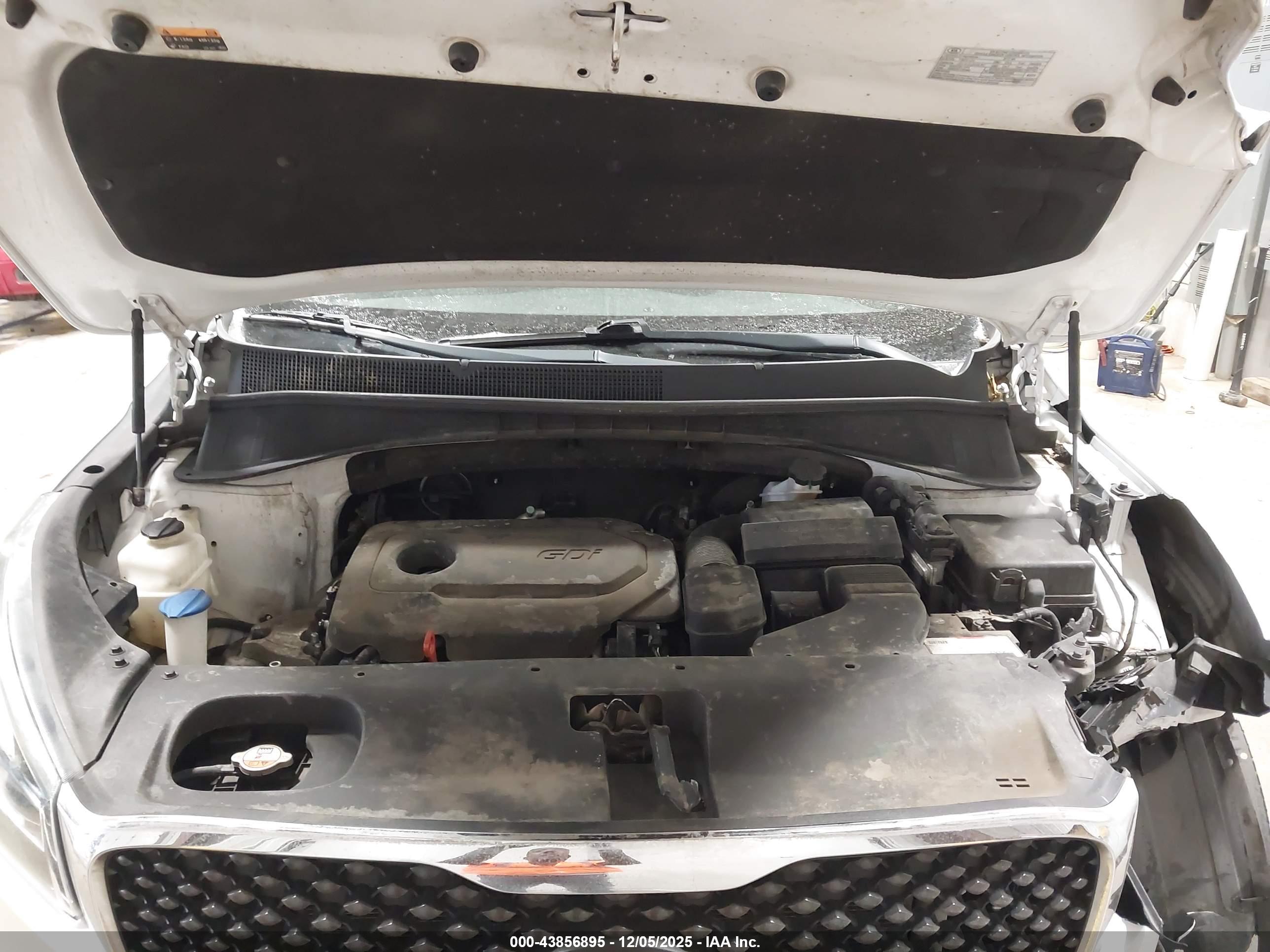 KIA SORENTO image 10