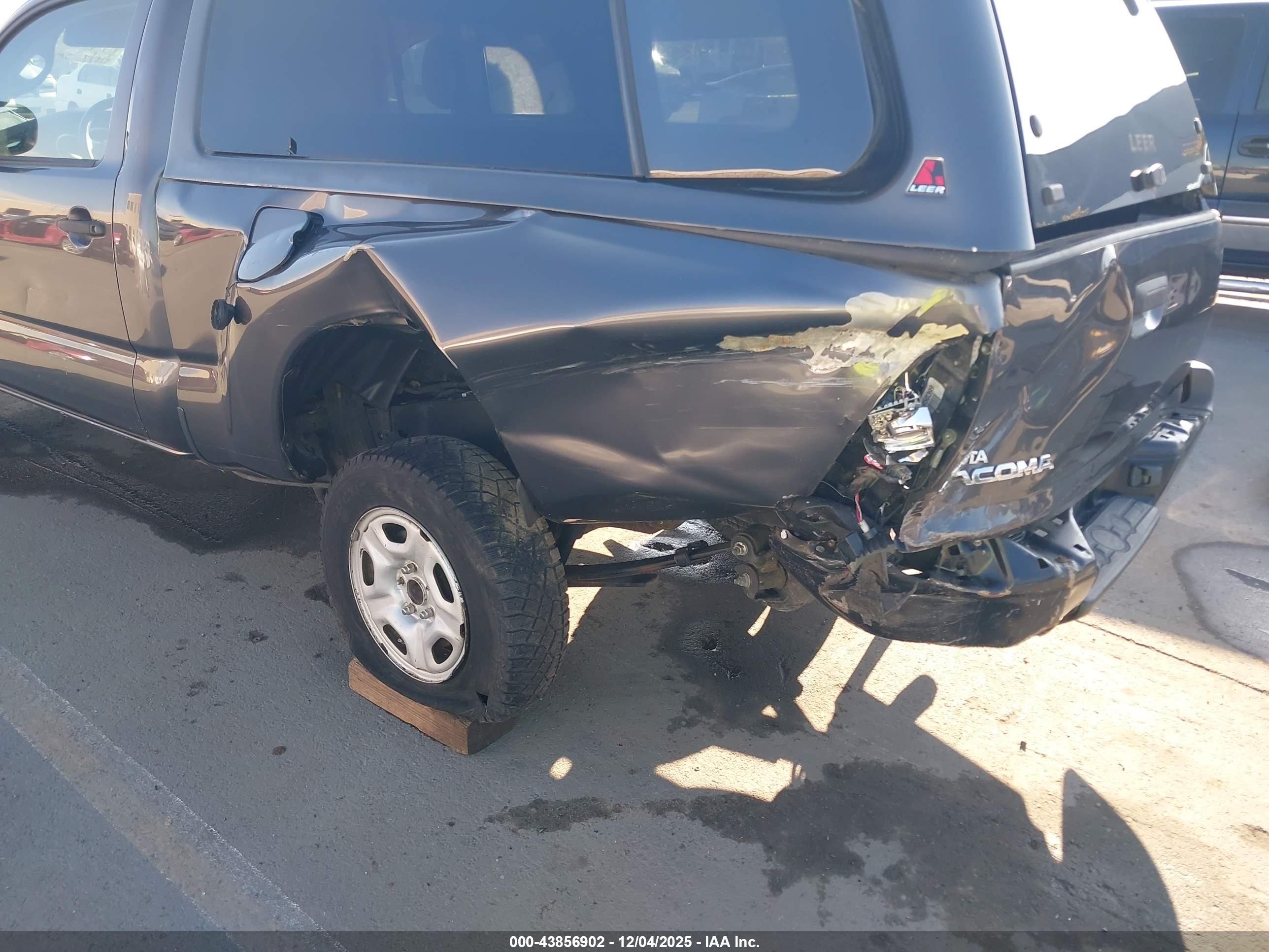 TOYOTA TACOMA image 6
