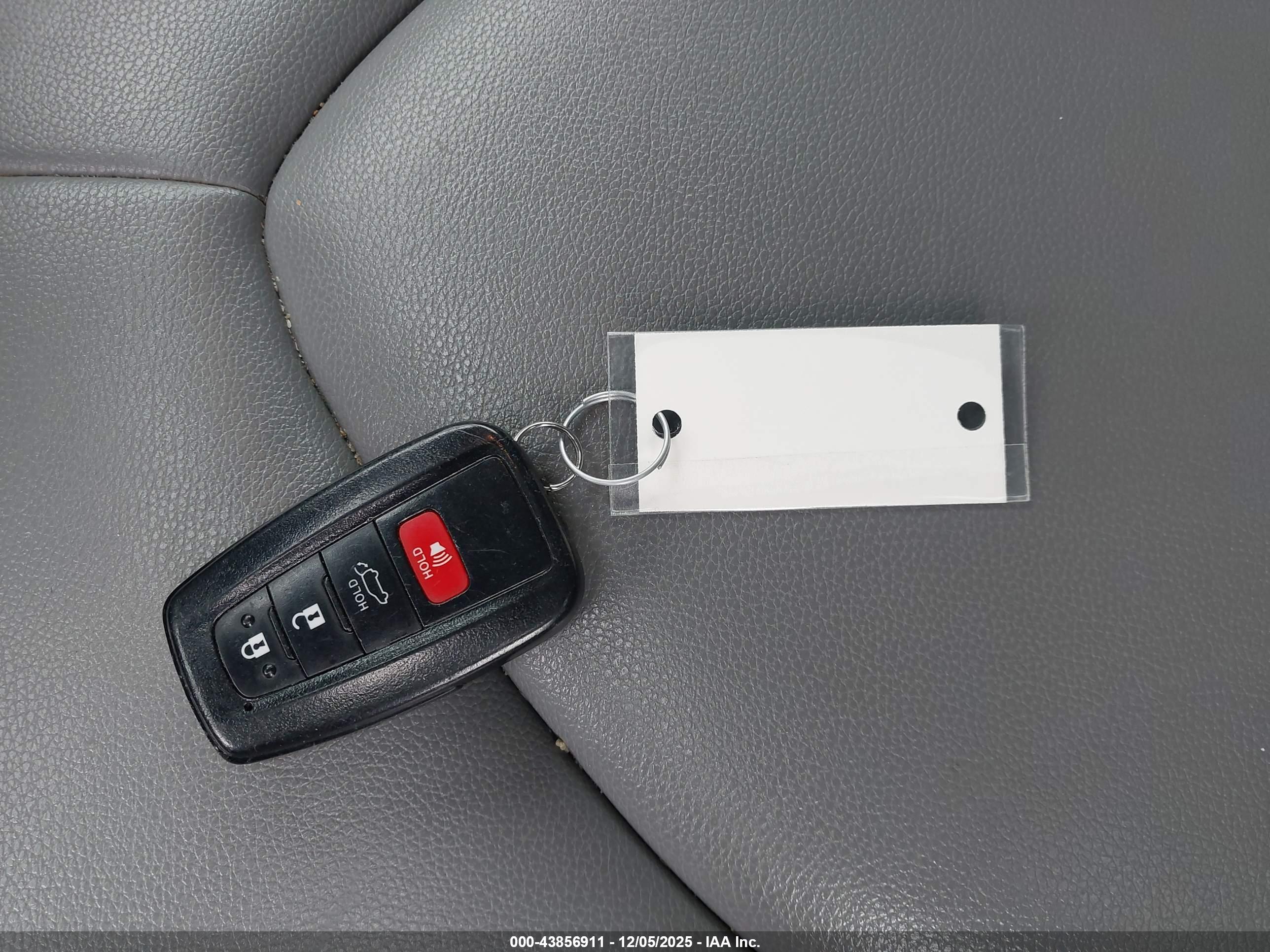 TOYOTA HIGHLANDER image 11