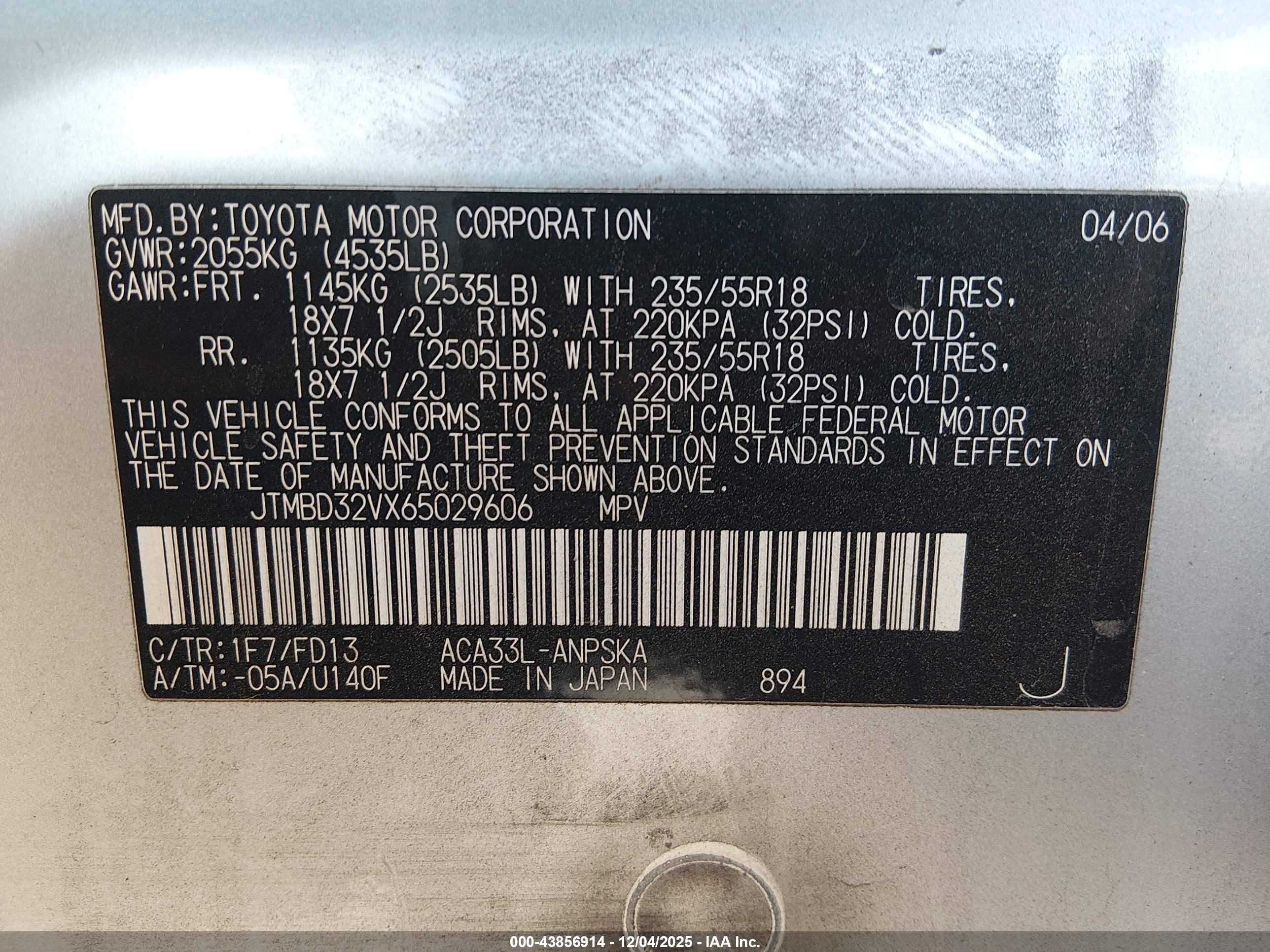 TOYOTA RAV4 image 9