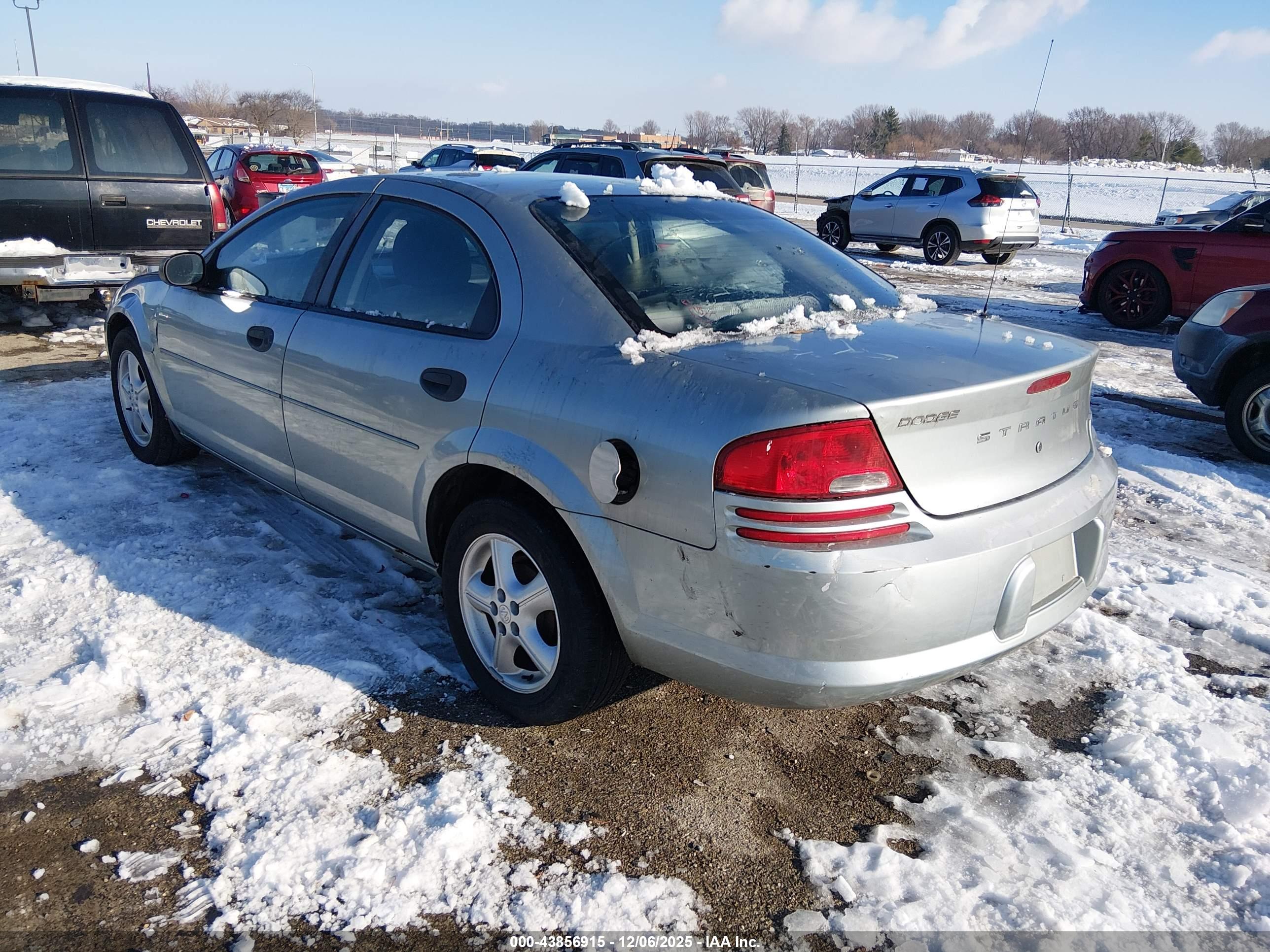 DODGE STRATUS image 3