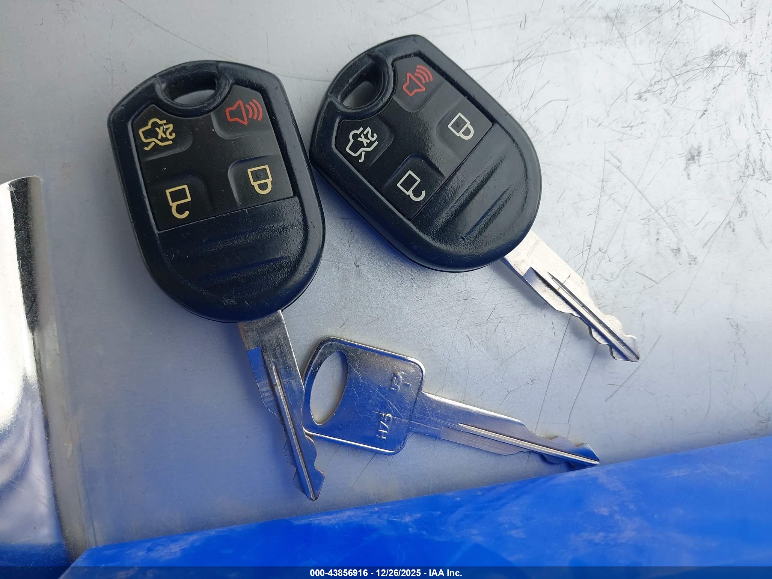 FORD EXPLORER image 11