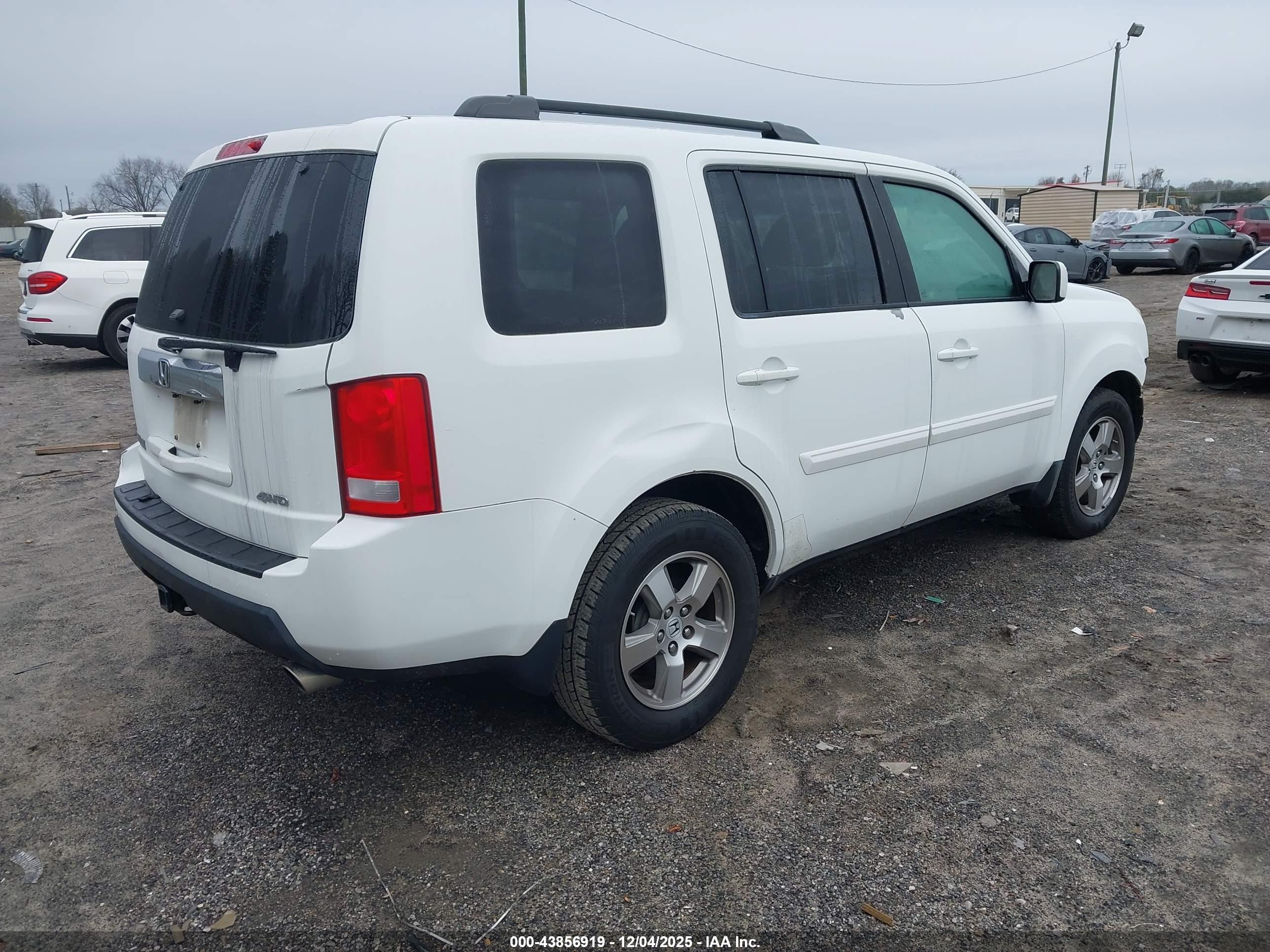 HONDA PILOT image 4
