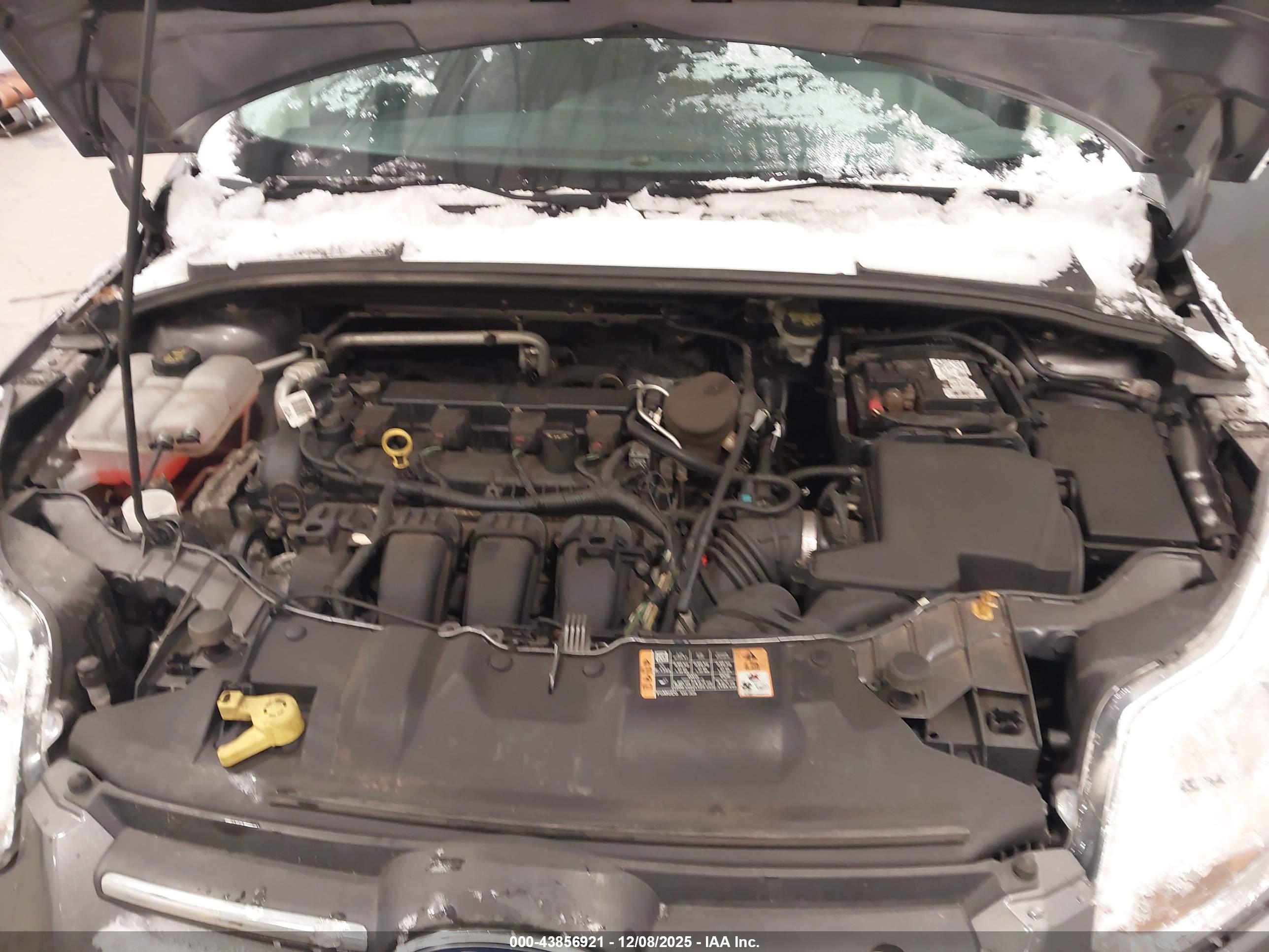 FORD FOCUS image 10