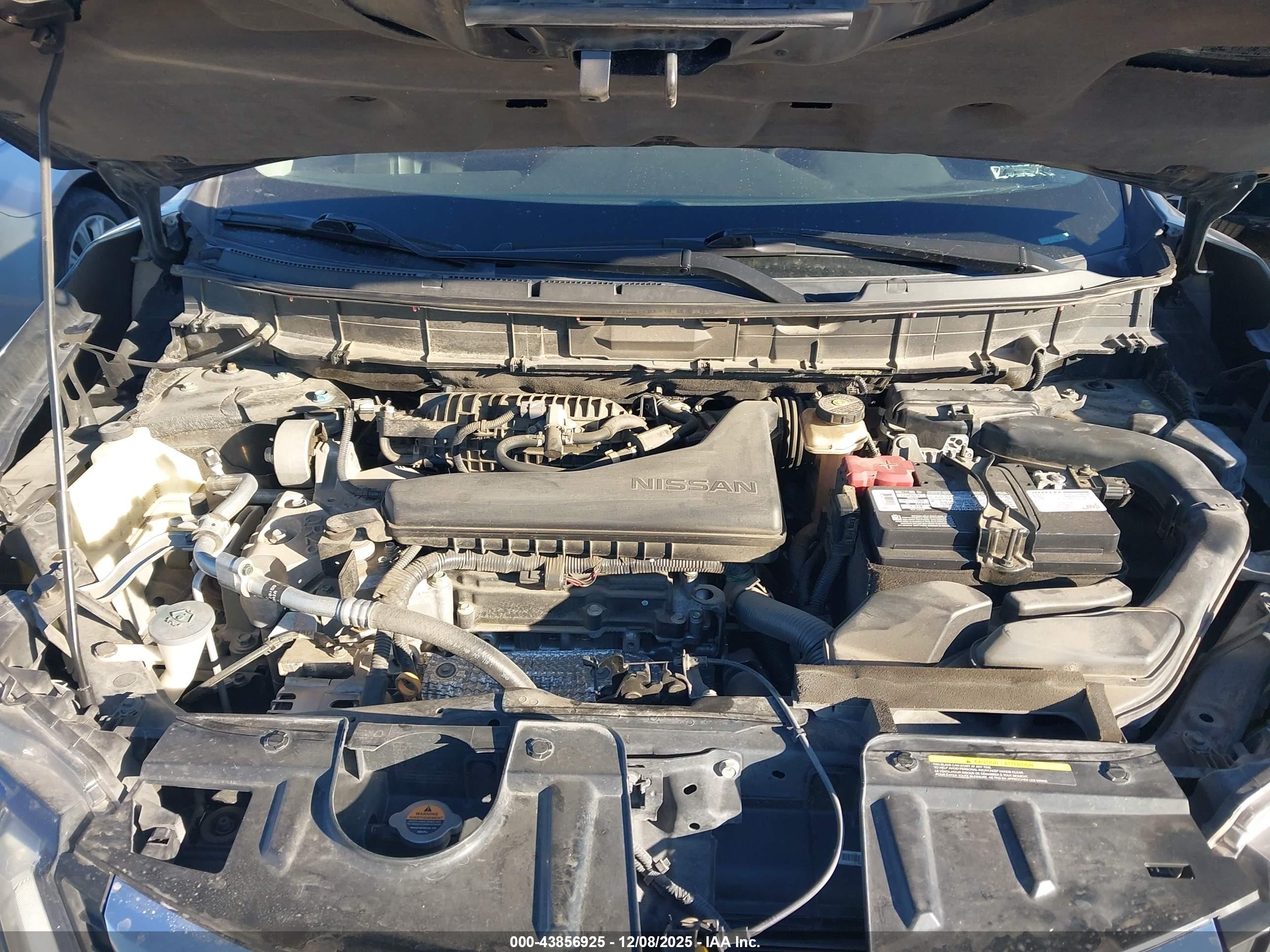 NISSAN ROGUE image 10