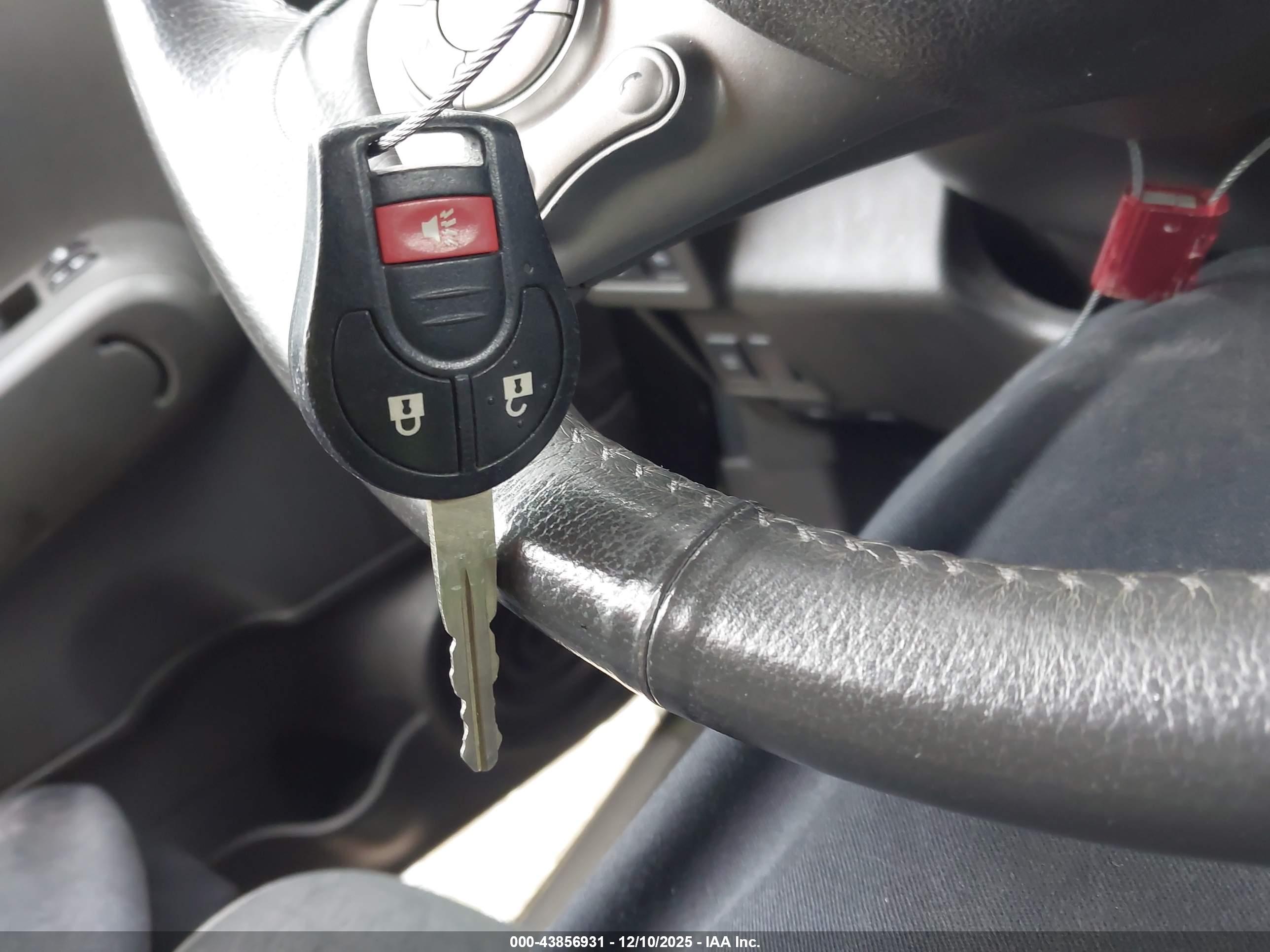 NISSAN CUBE image 11