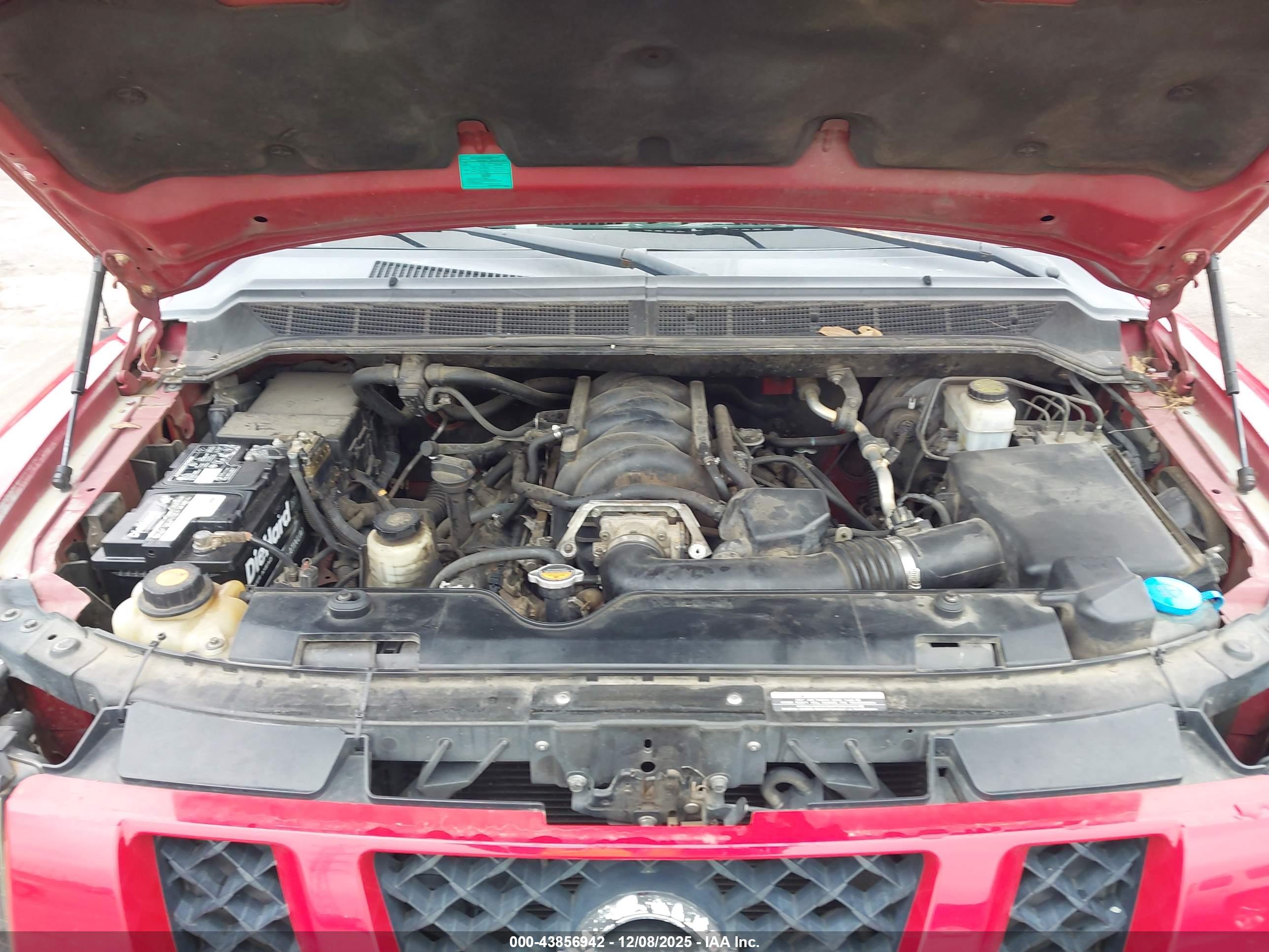 NISSAN TITAN image 10